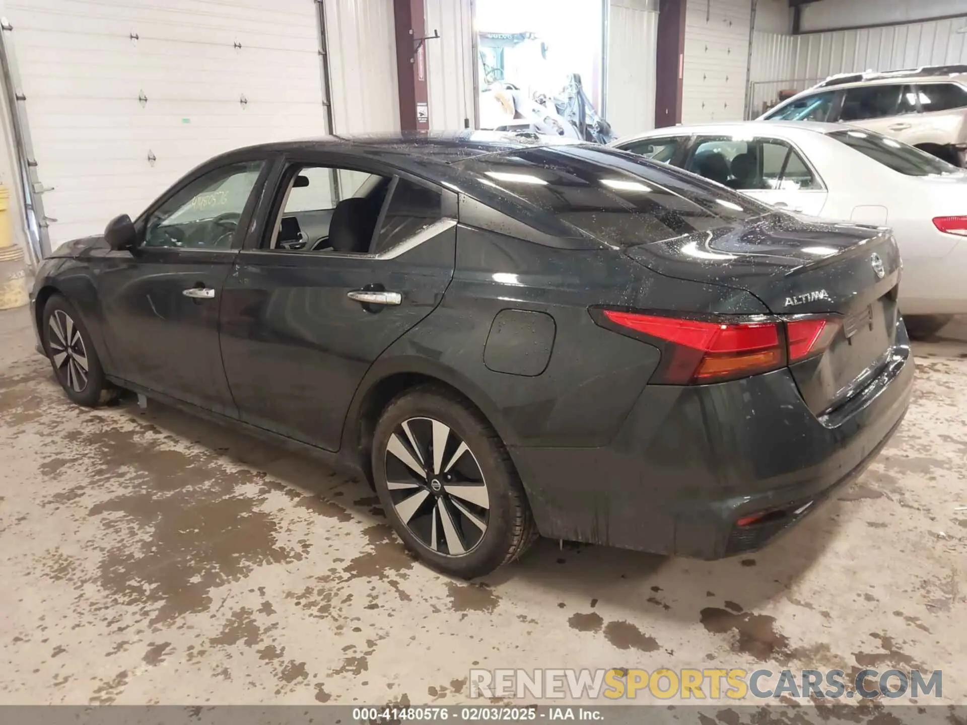 3 Photograph of a damaged car 1N4BL4DV6NN383746 NISSAN ALTIMA 2022