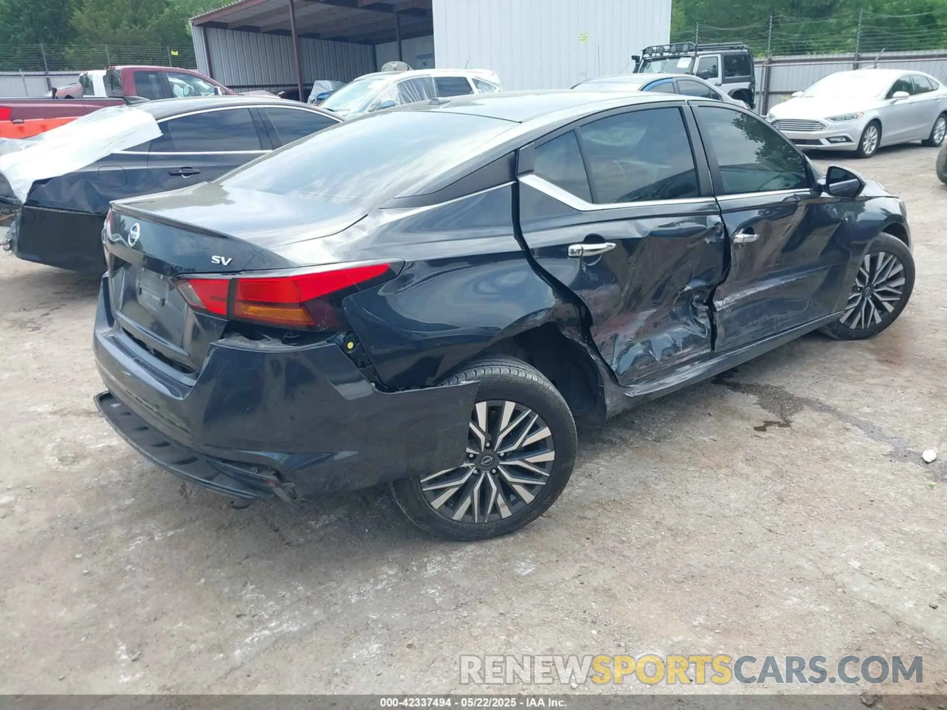 4 Photograph of a damaged car 1N4BL4DV6NN386243 NISSAN ALTIMA 2022