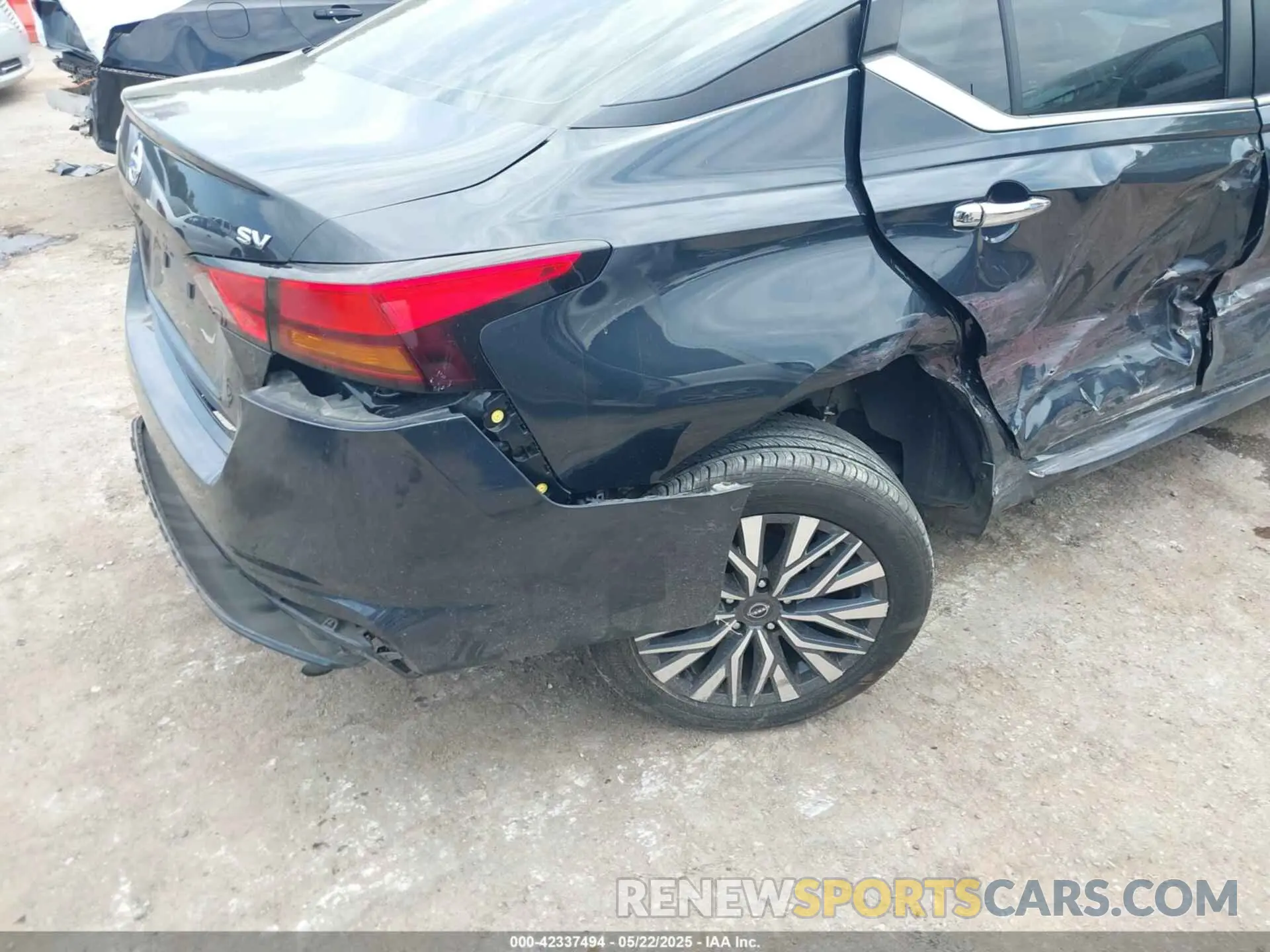 6 Photograph of a damaged car 1N4BL4DV6NN386243 NISSAN ALTIMA 2022