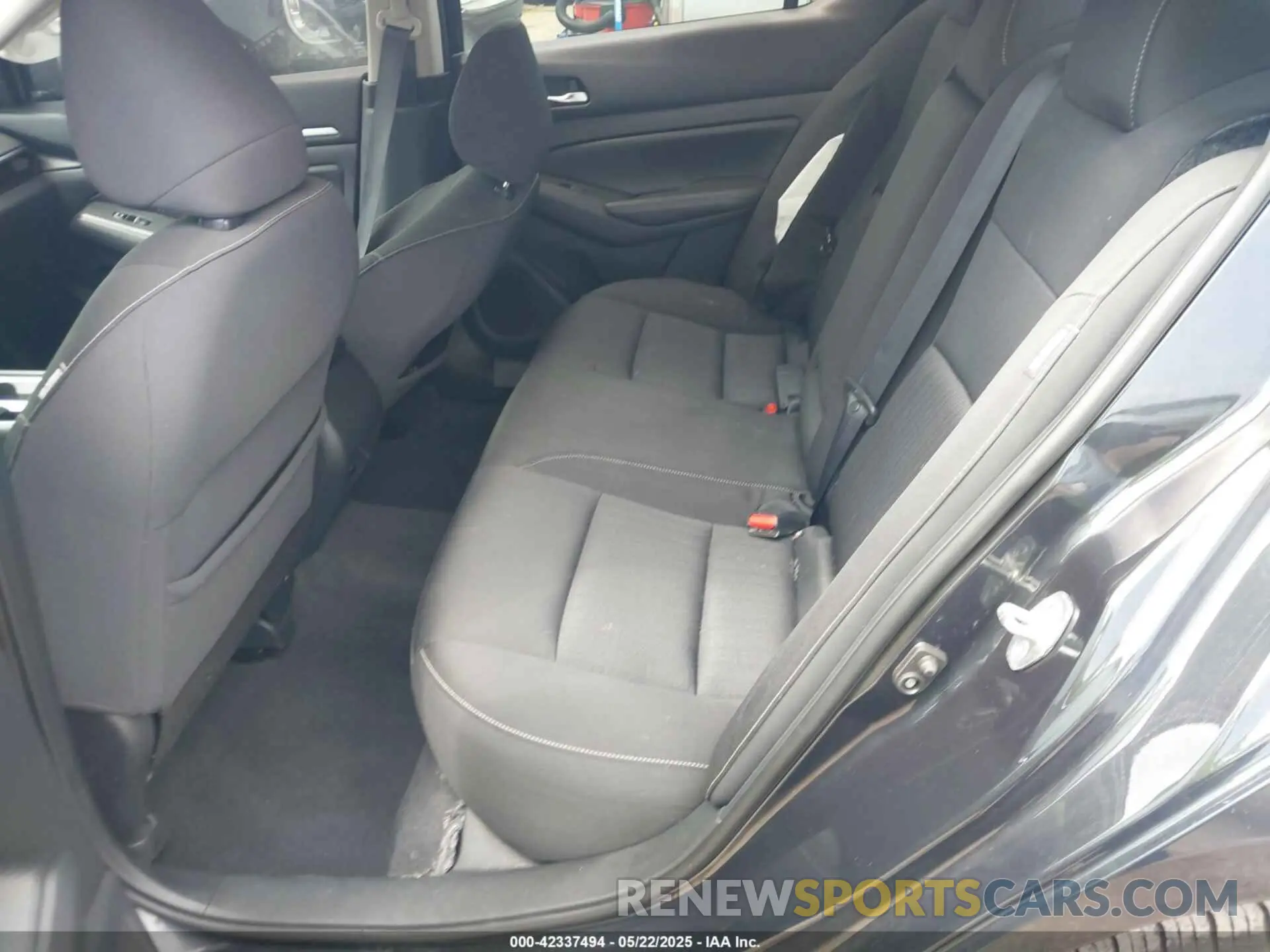 8 Photograph of a damaged car 1N4BL4DV6NN386243 NISSAN ALTIMA 2022