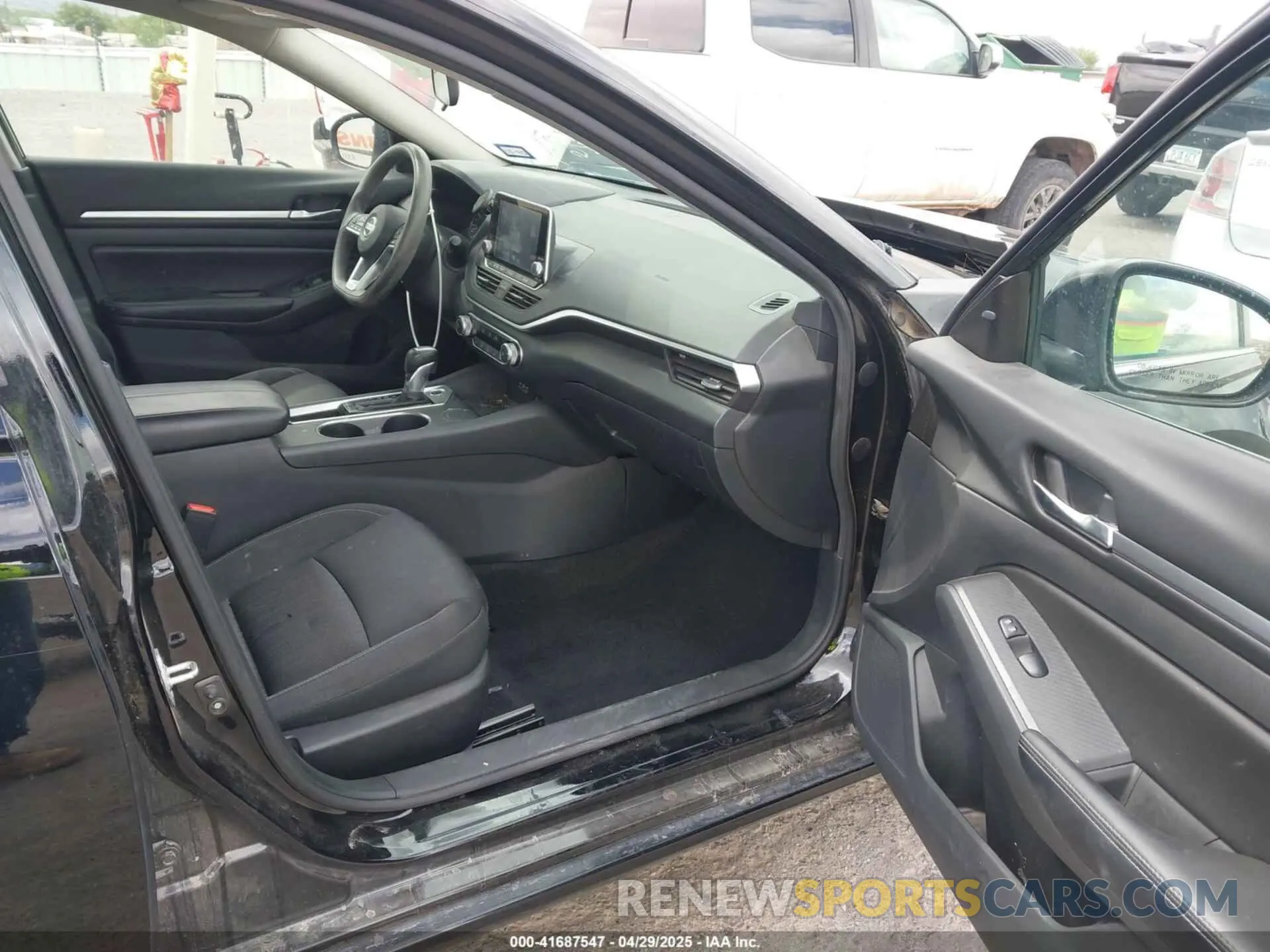 5 Photograph of a damaged car 1N4BL4DV6NN423999 NISSAN ALTIMA 2022