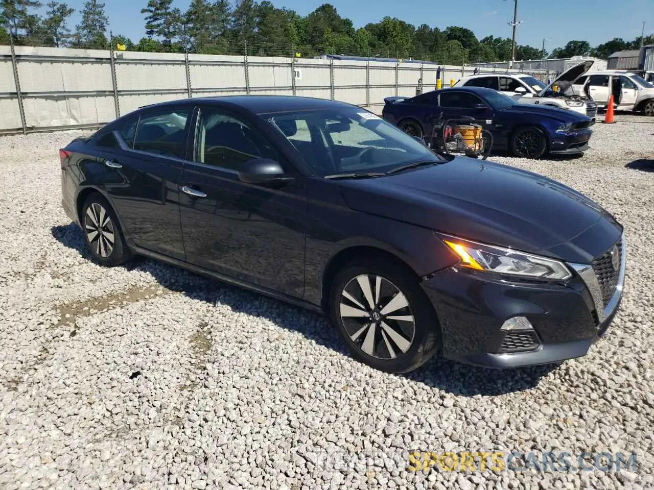 4 Photograph of a damaged car 1N4BL4DV7NN333664 NISSAN ALTIMA 2022