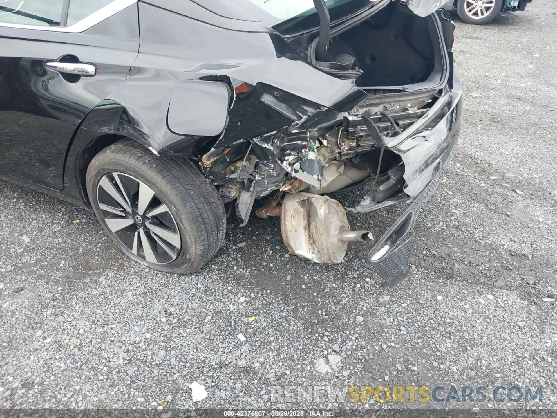 6 Photograph of a damaged car 1N4BL4DV7NN354384 NISSAN ALTIMA 2022