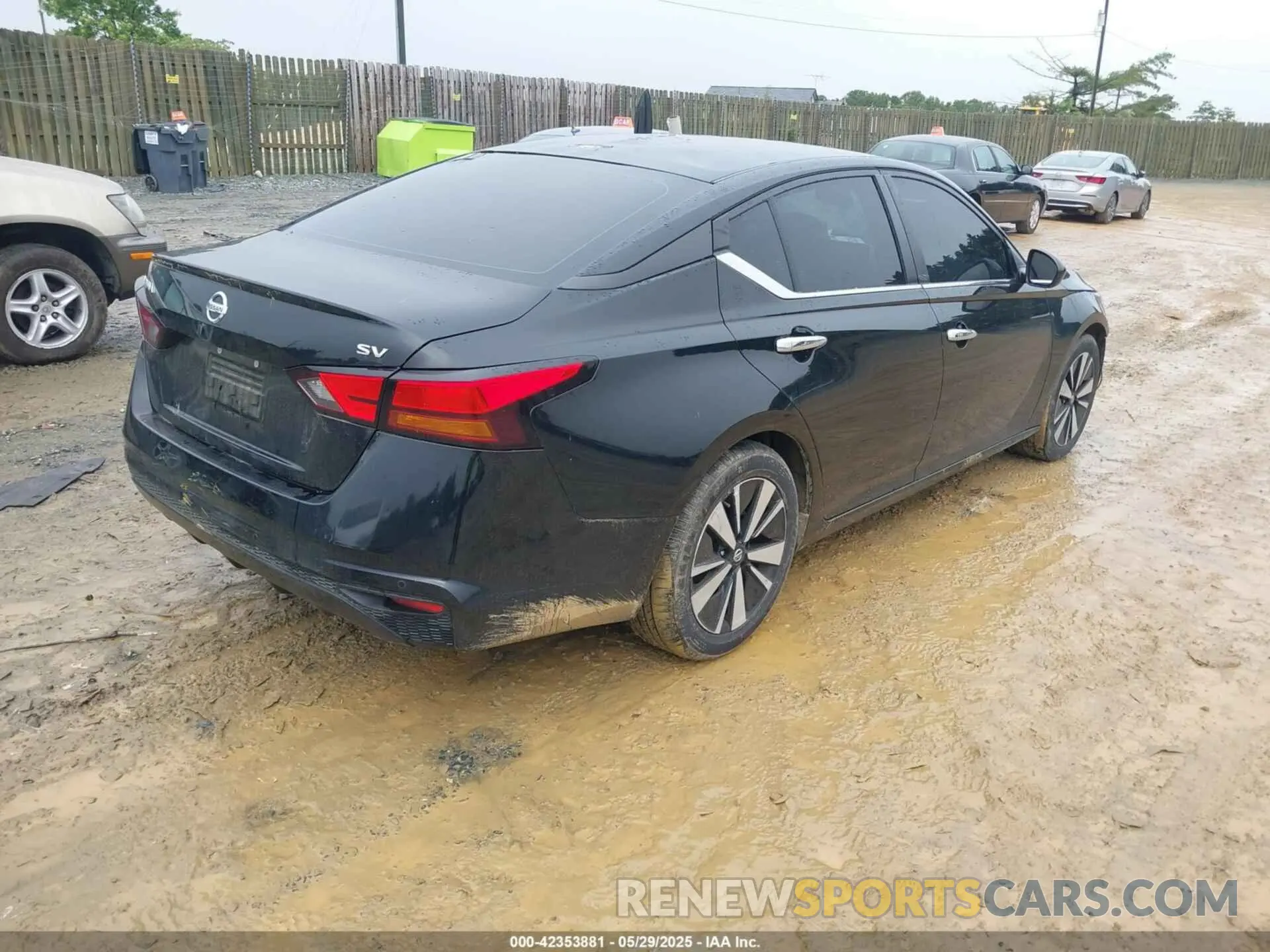 4 Photograph of a damaged car 1N4BL4DV7NN366244 NISSAN ALTIMA 2022