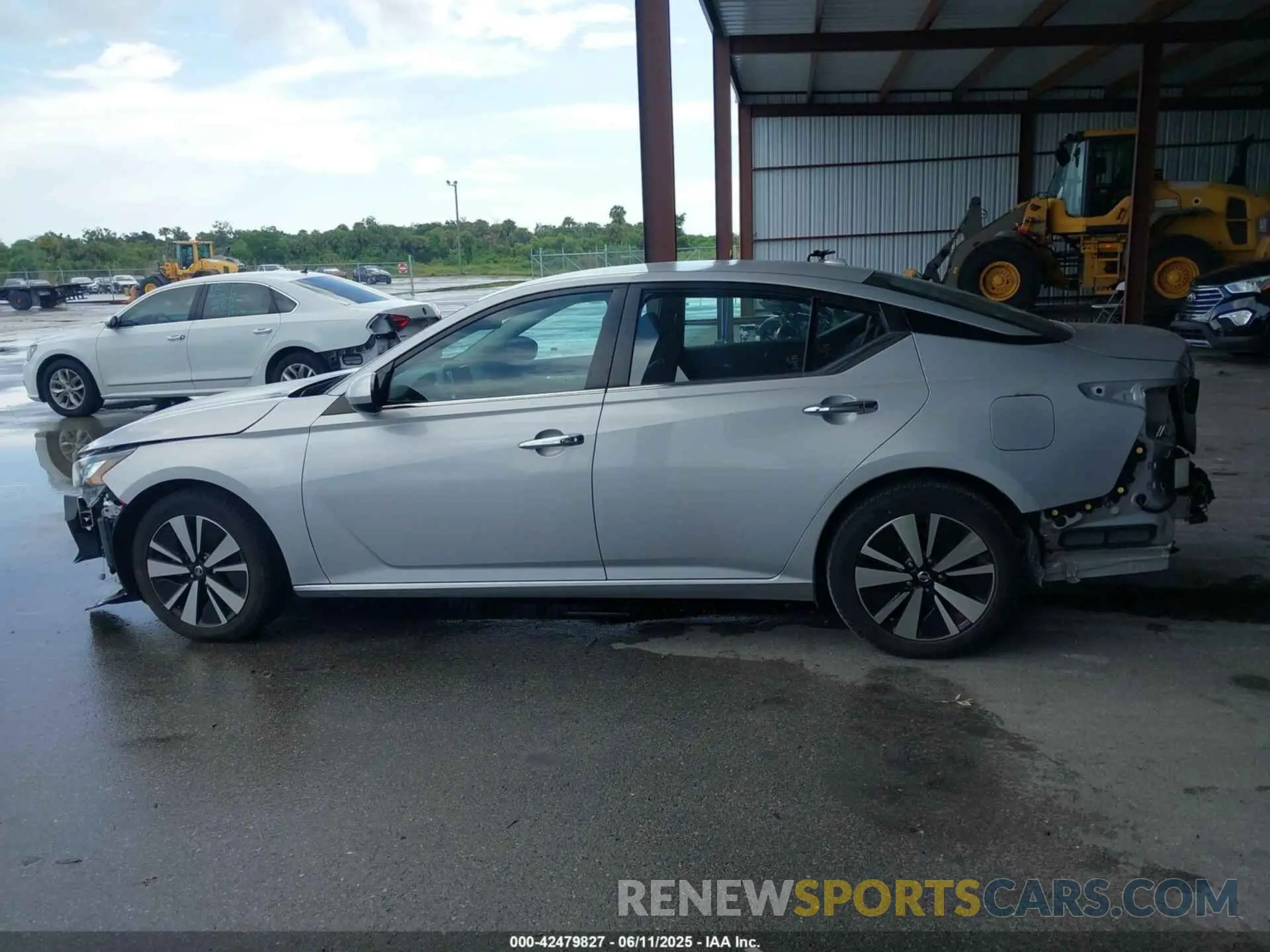 15 Photograph of a damaged car 1N4BL4DV8NN305632 NISSAN ALTIMA 2022