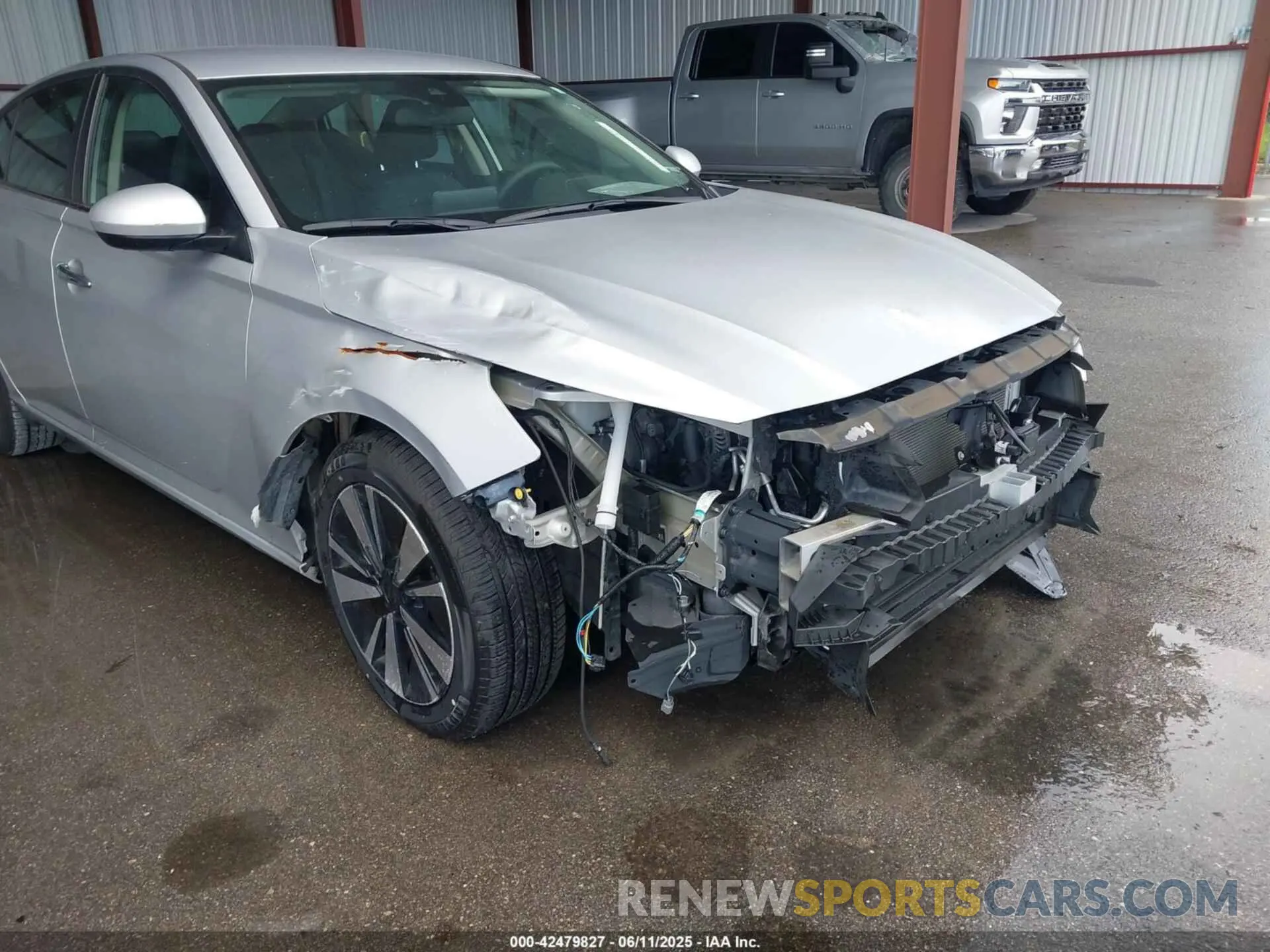 18 Photograph of a damaged car 1N4BL4DV8NN305632 NISSAN ALTIMA 2022