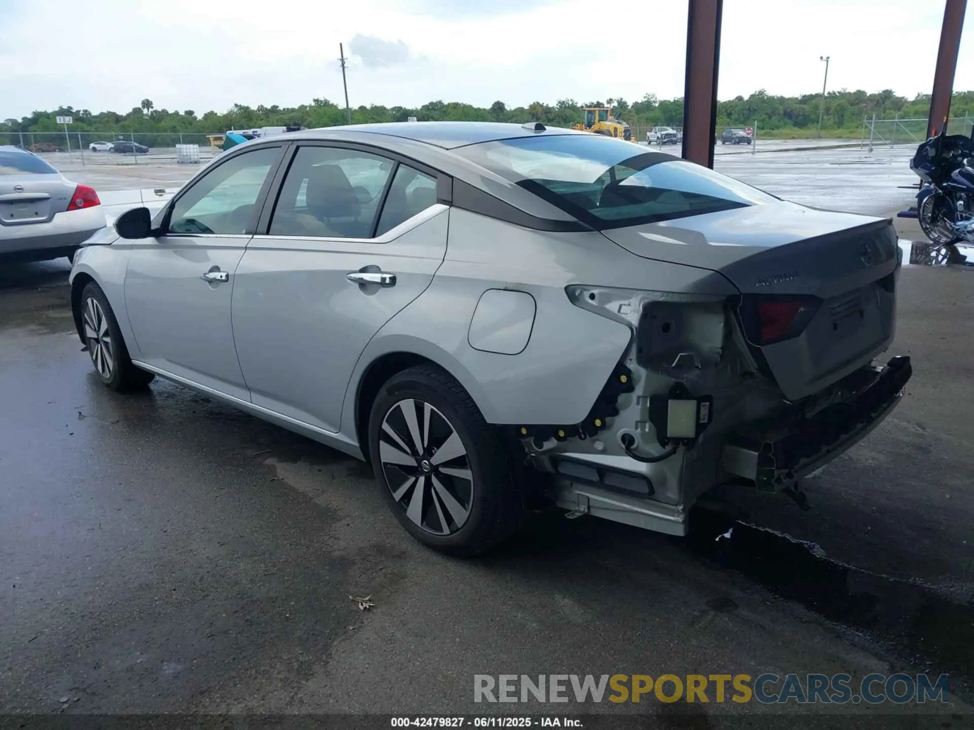3 Photograph of a damaged car 1N4BL4DV8NN305632 NISSAN ALTIMA 2022