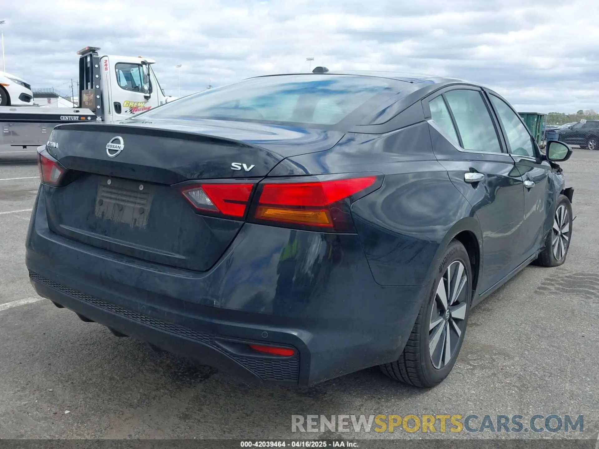 4 Photograph of a damaged car 1N4BL4DV8NN318591 NISSAN ALTIMA 2022