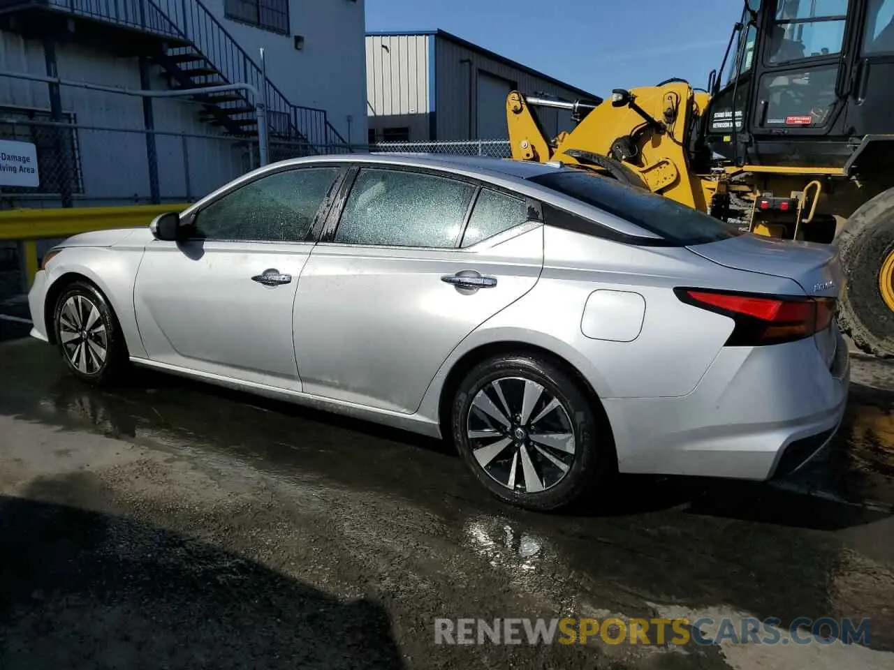 2 Photograph of a damaged car 1N4BL4DV8NN335701 NISSAN ALTIMA 2022