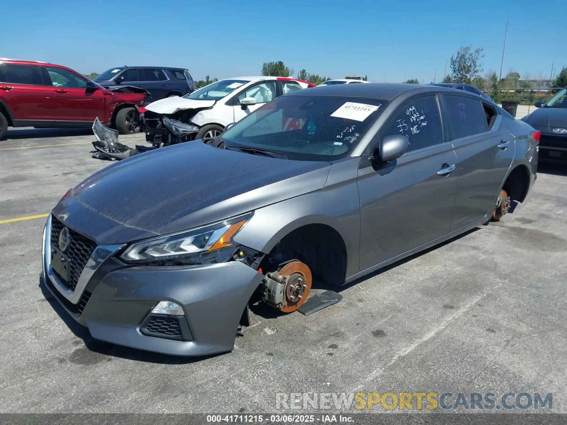 2 Photograph of a damaged car 1N4BL4DV8NN388866 NISSAN ALTIMA 2022