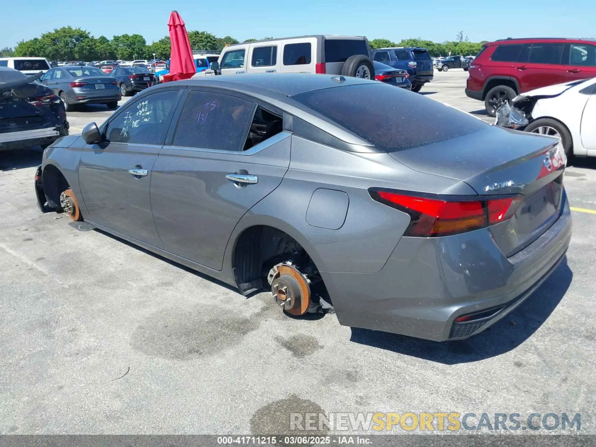 3 Photograph of a damaged car 1N4BL4DV8NN388866 NISSAN ALTIMA 2022