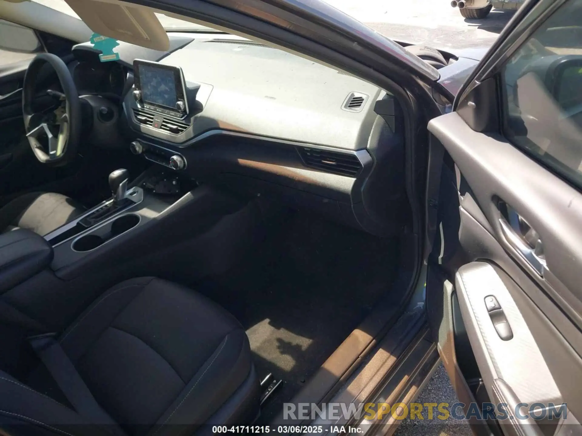5 Photograph of a damaged car 1N4BL4DV8NN388866 NISSAN ALTIMA 2022