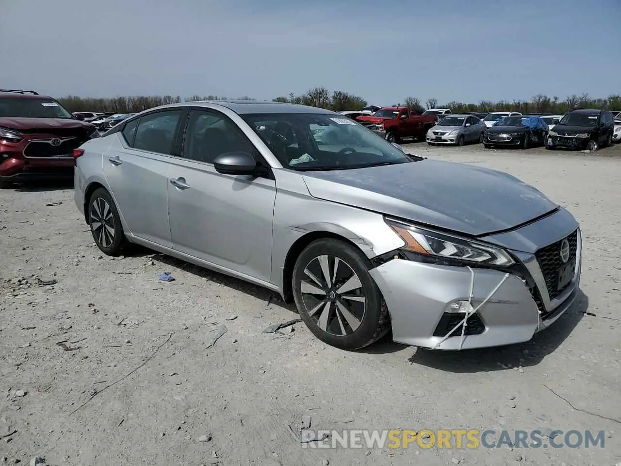 4 Photograph of a damaged car 1N4BL4DV8NN404628 NISSAN ALTIMA 2022