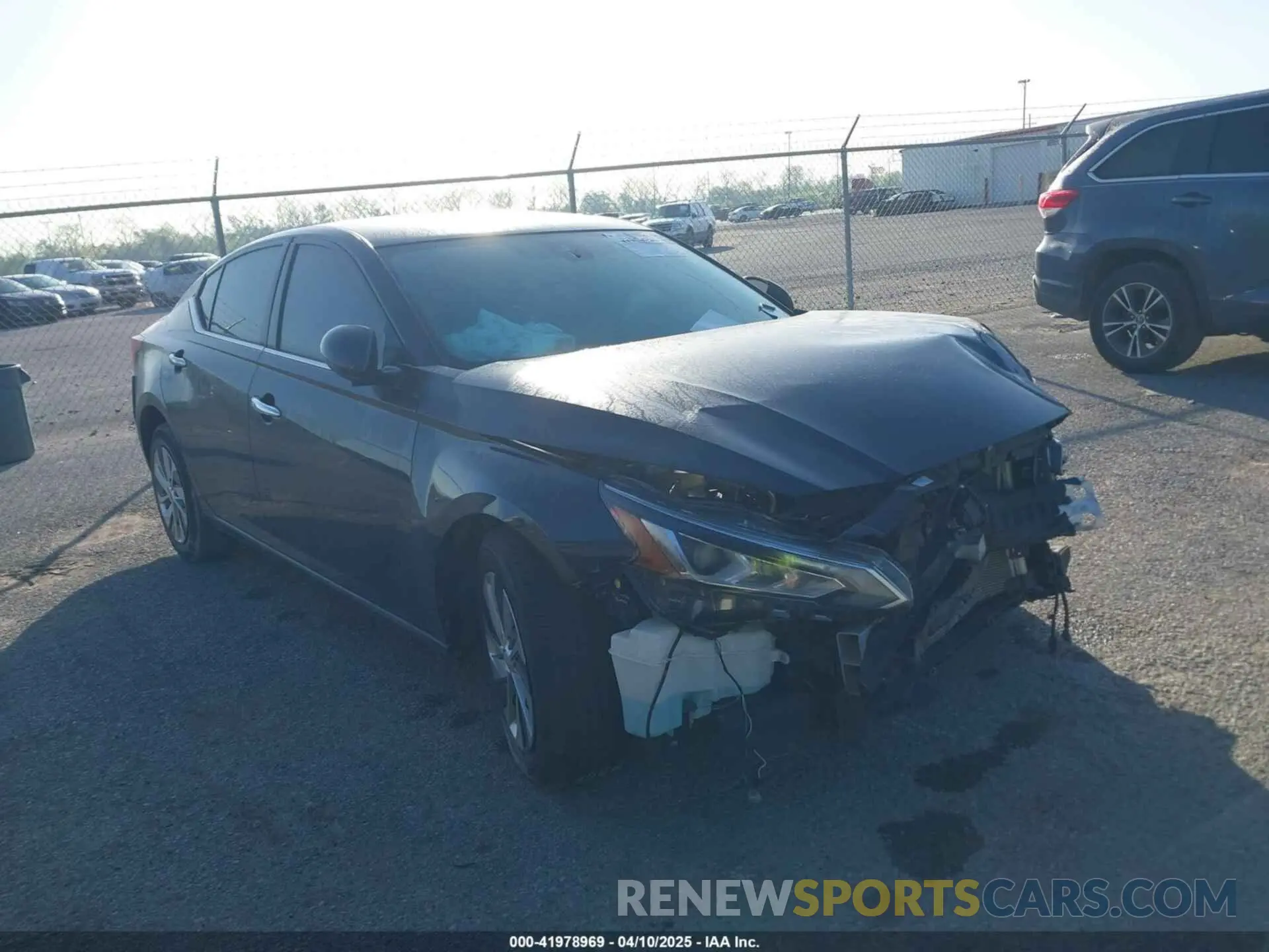 1 Photograph of a damaged car 1N4BL4DV9NN302674 NISSAN ALTIMA 2022