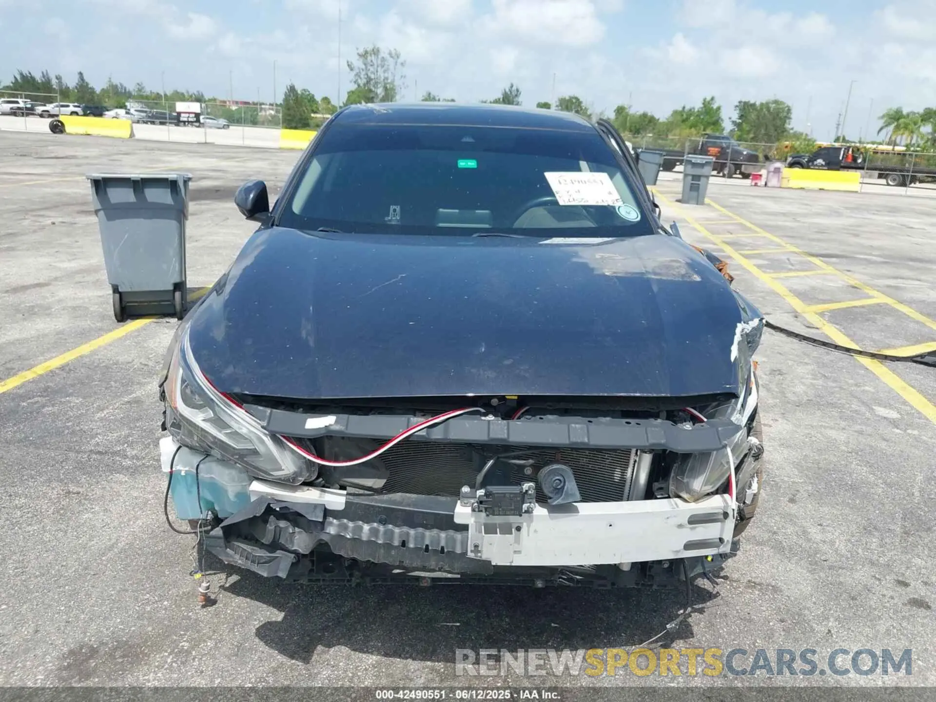 13 Photograph of a damaged car 1N4BL4DV9NN342916 NISSAN ALTIMA 2022