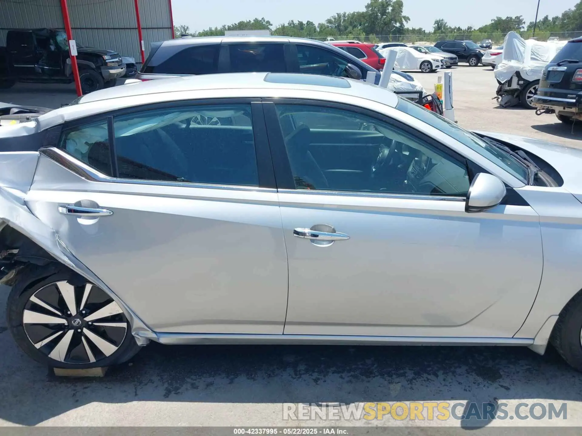 14 Photograph of a damaged car 1N4BL4DV9NN356248 NISSAN ALTIMA 2022