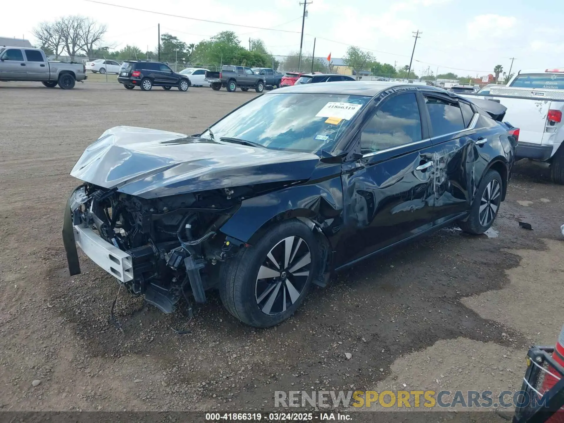 2 Photograph of a damaged car 1N4BL4DV9NN361630 NISSAN ALTIMA 2022