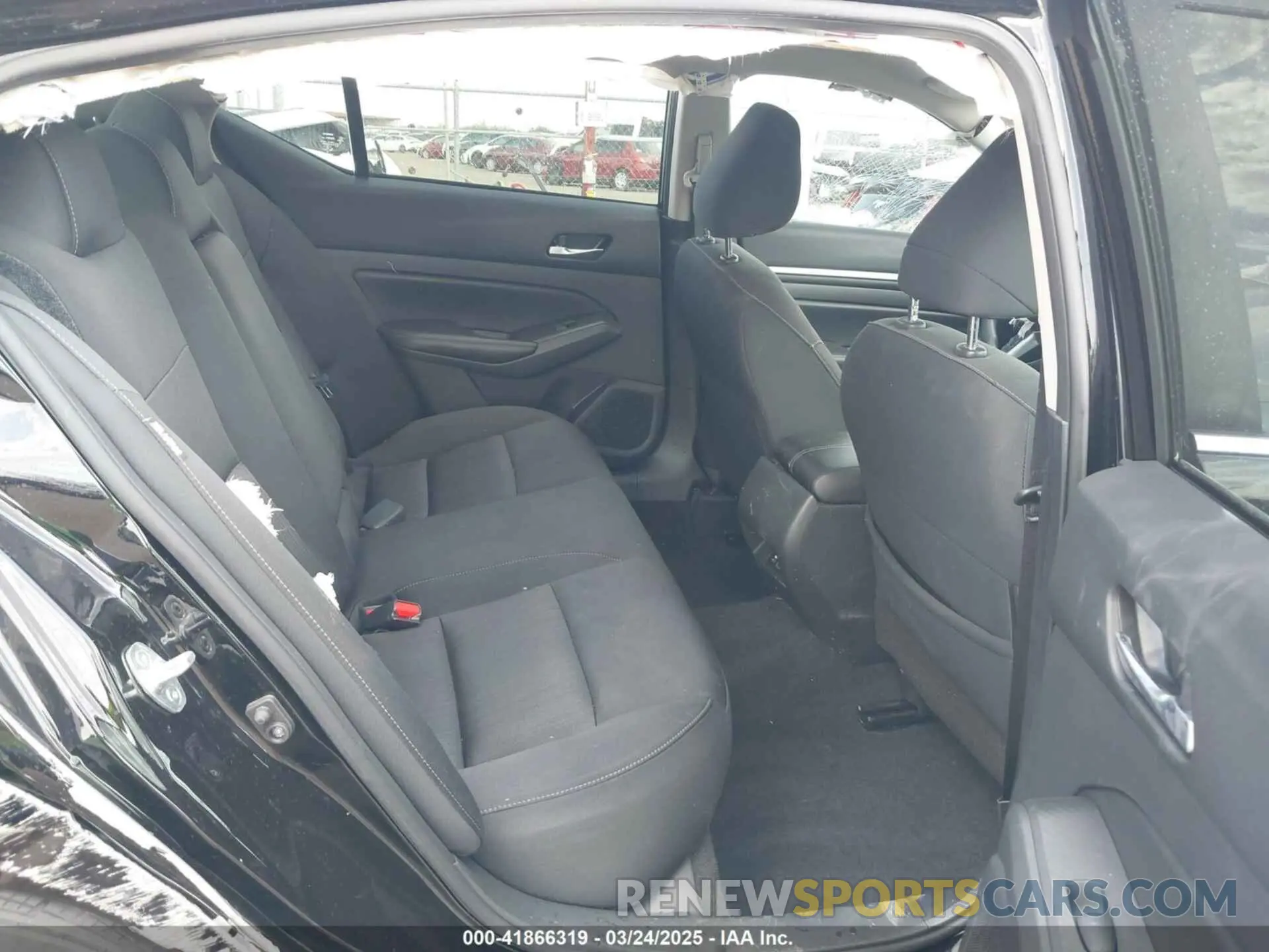 8 Photograph of a damaged car 1N4BL4DV9NN361630 NISSAN ALTIMA 2022