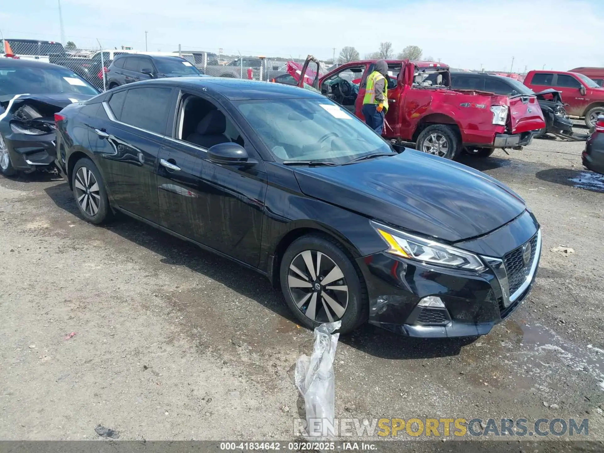 1 Photograph of a damaged car 1N4BL4DV9NN366746 NISSAN ALTIMA 2022