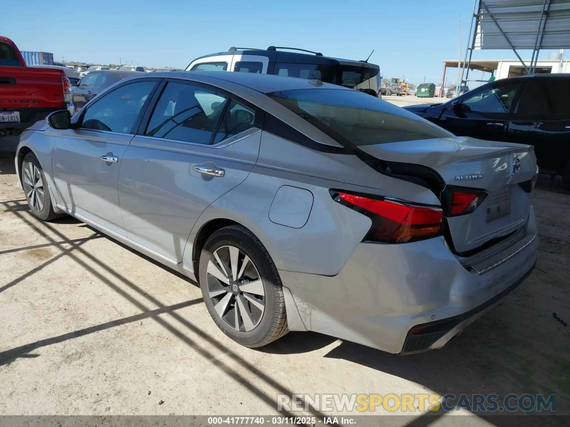 3 Photograph of a damaged car 1N4BL4DV9NN371056 NISSAN ALTIMA 2022