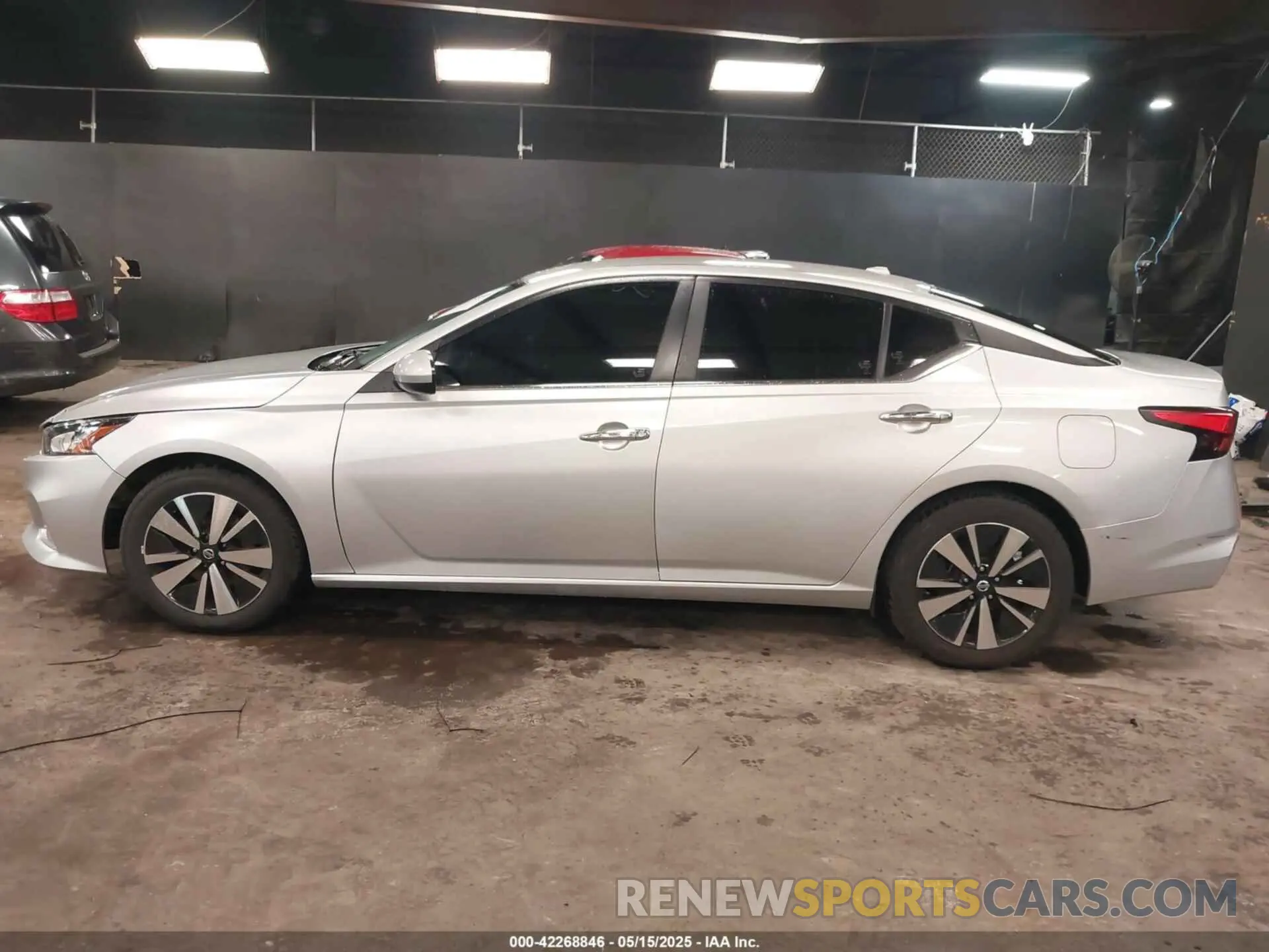 14 Photograph of a damaged car 1N4BL4DV9NN385698 NISSAN ALTIMA 2022