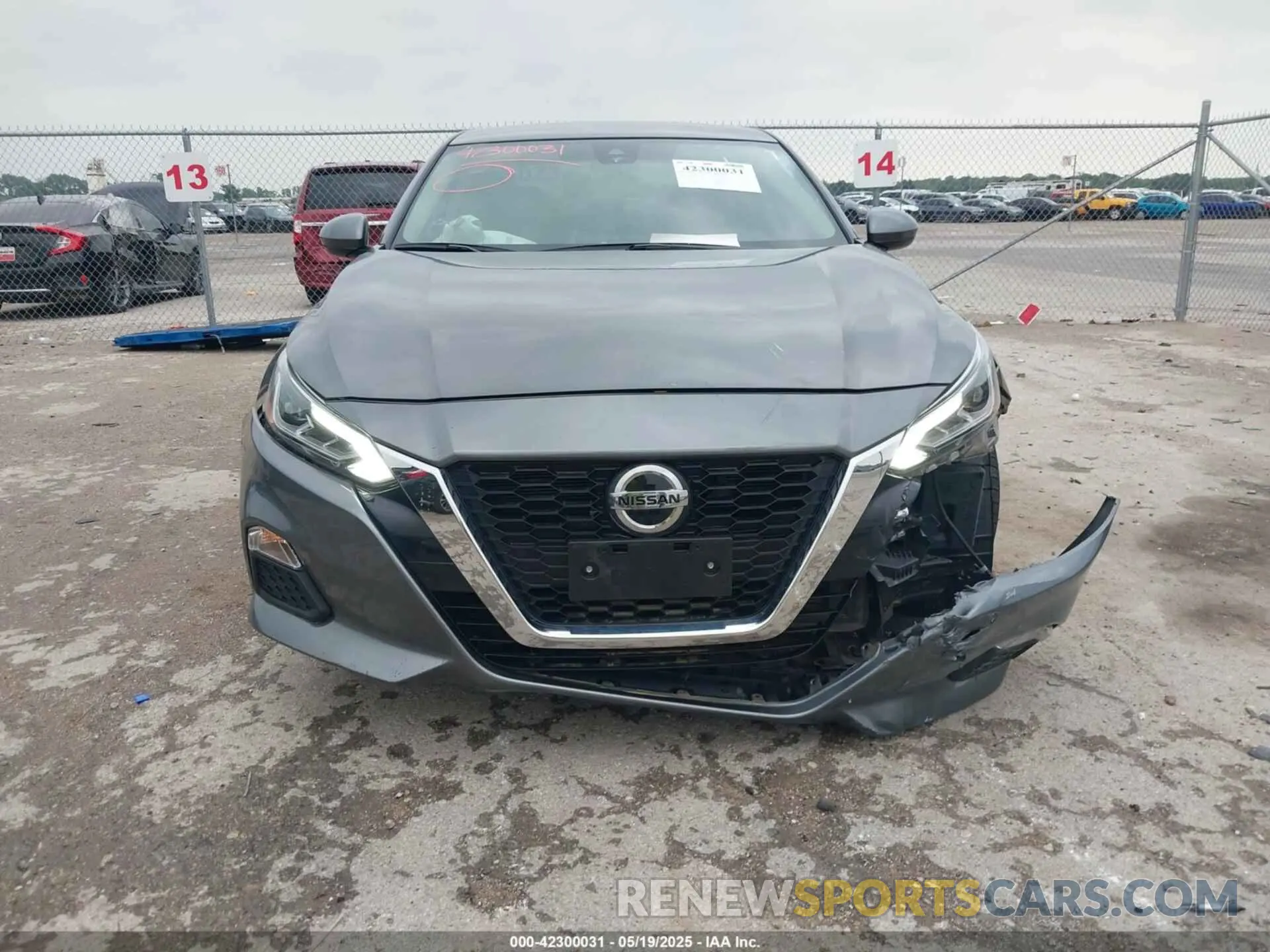 12 Photograph of a damaged car 1N4BL4DV9NN391324 NISSAN ALTIMA 2022