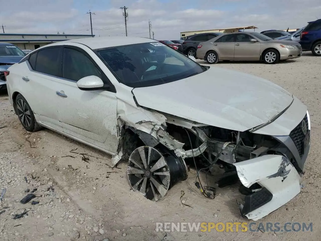 4 Photograph of a damaged car 1N4BL4DV9NN392134 NISSAN ALTIMA 2022