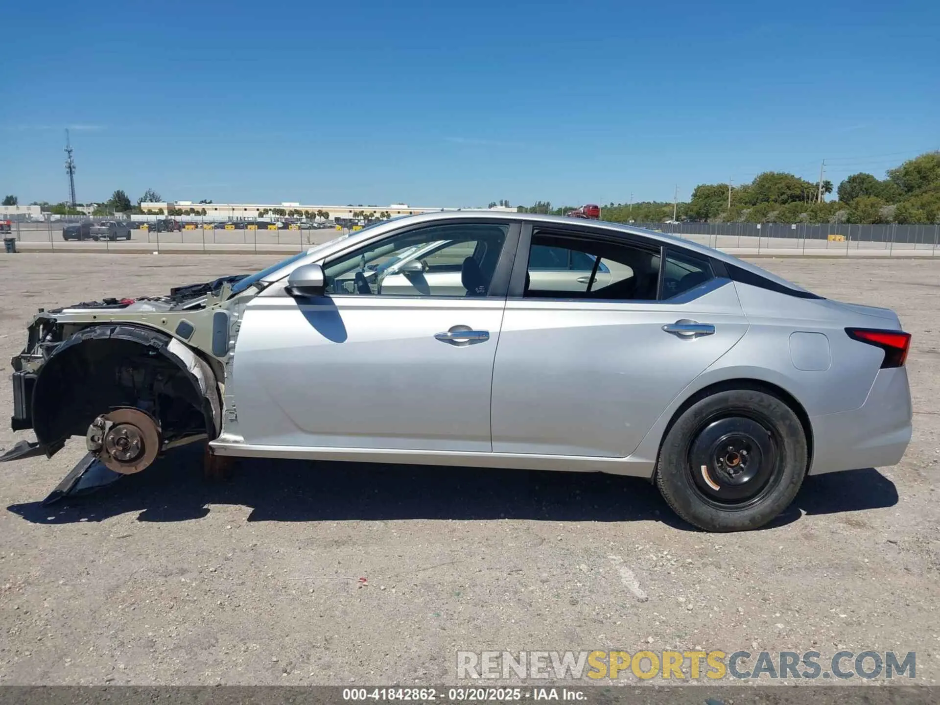 14 Photograph of a damaged car 1N4BL4DV9NN395888 NISSAN ALTIMA 2022