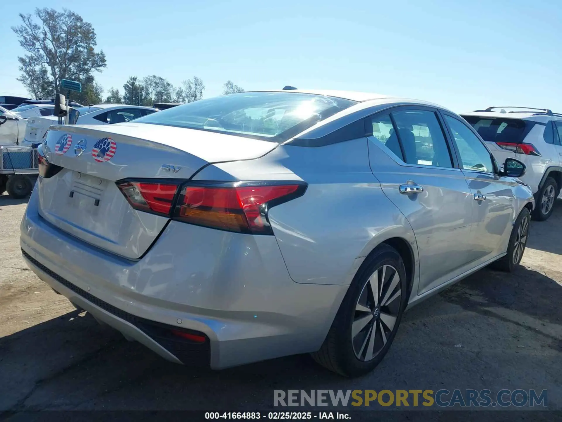 4 Photograph of a damaged car 1N4BL4DV9NN399374 NISSAN ALTIMA 2022