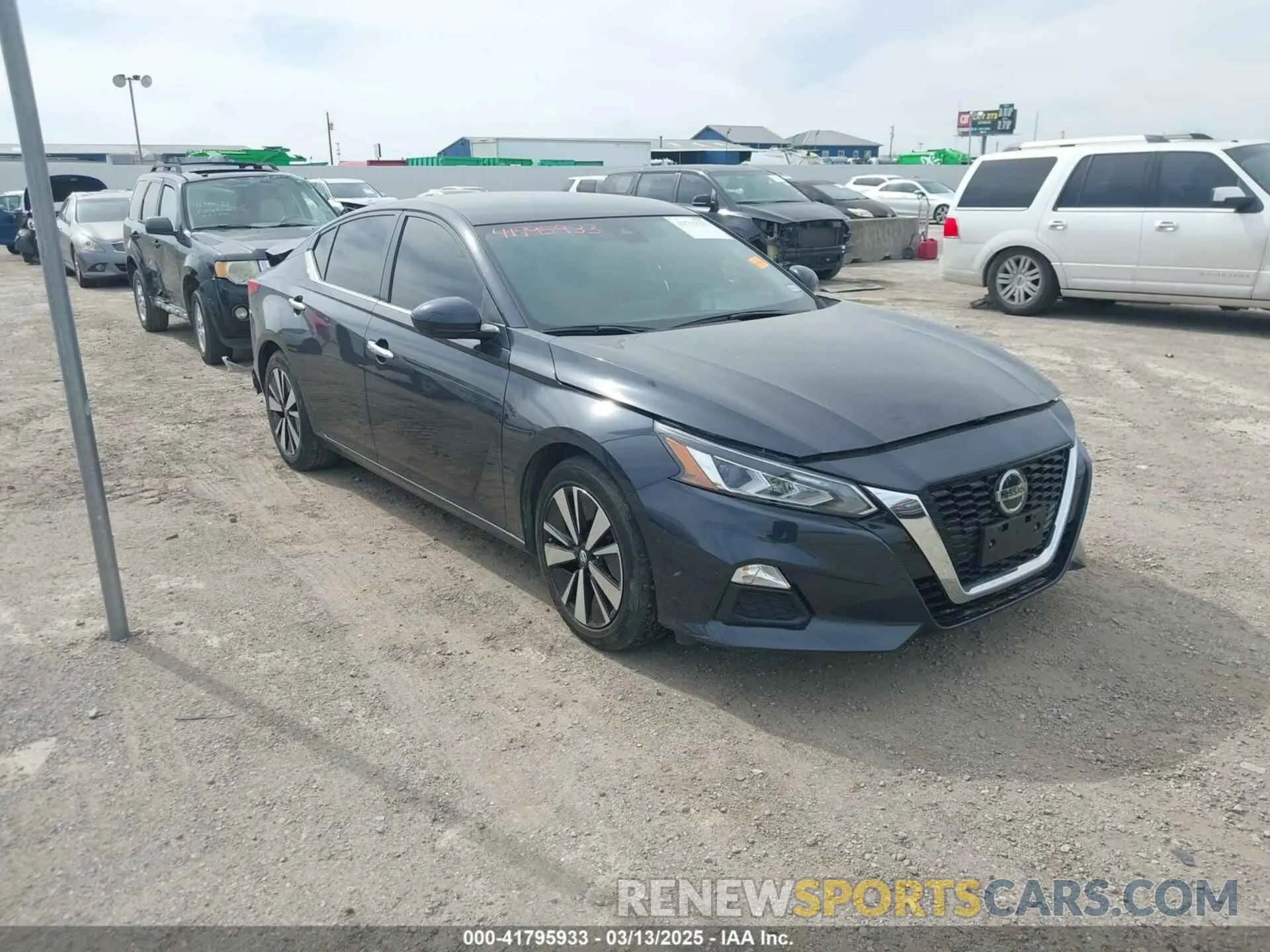 1 Photograph of a damaged car 1N4BL4DV9NN413922 NISSAN ALTIMA 2022