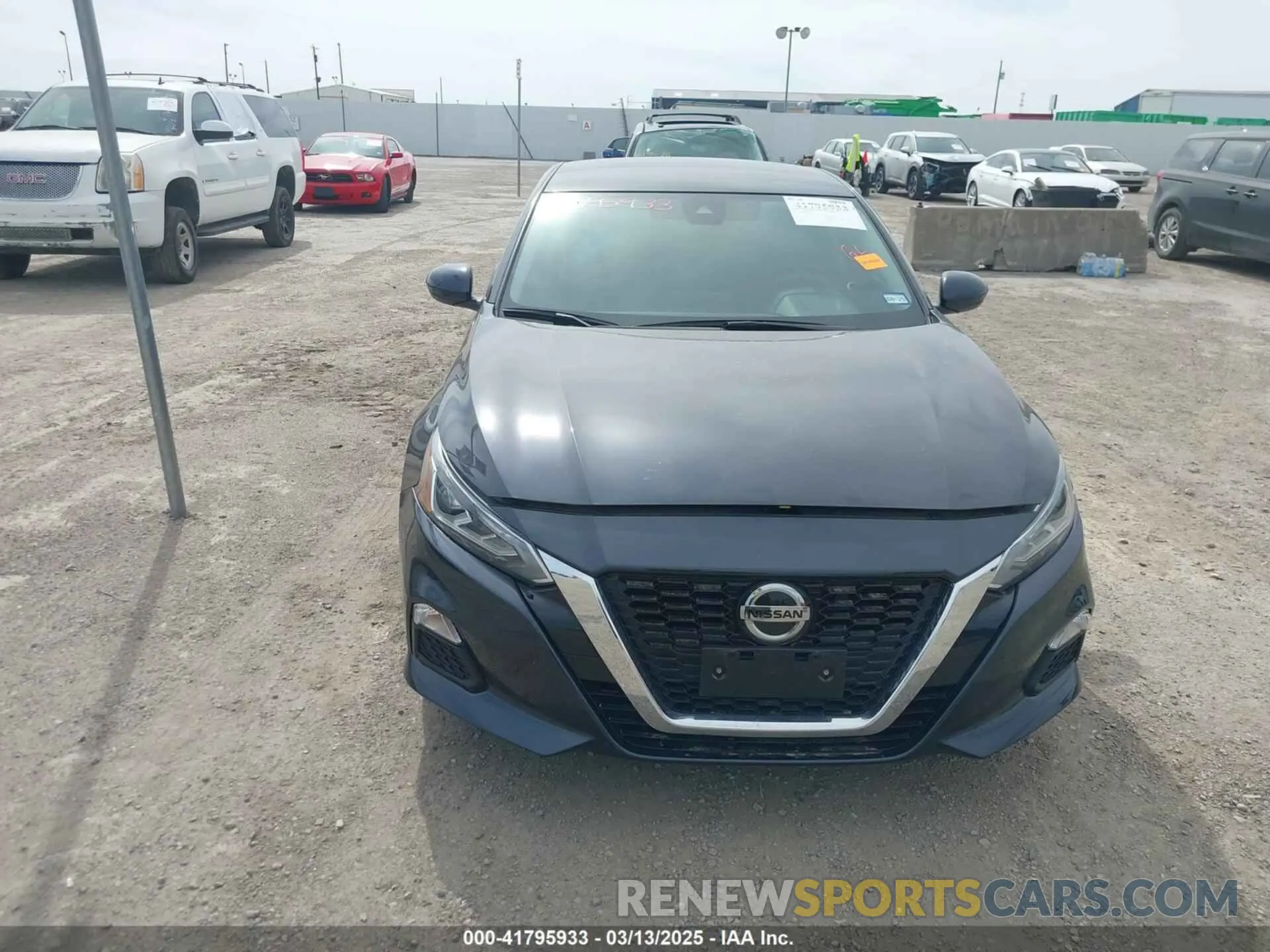 12 Photograph of a damaged car 1N4BL4DV9NN413922 NISSAN ALTIMA 2022