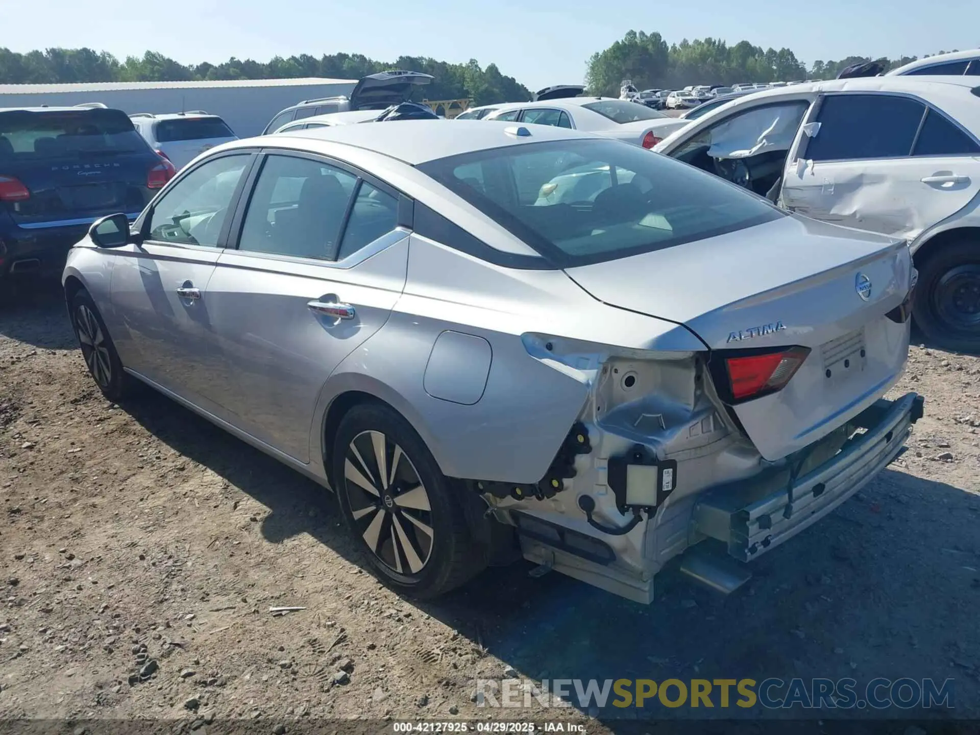 3 Photograph of a damaged car 1N4BL4DVXNN308841 NISSAN ALTIMA 2022