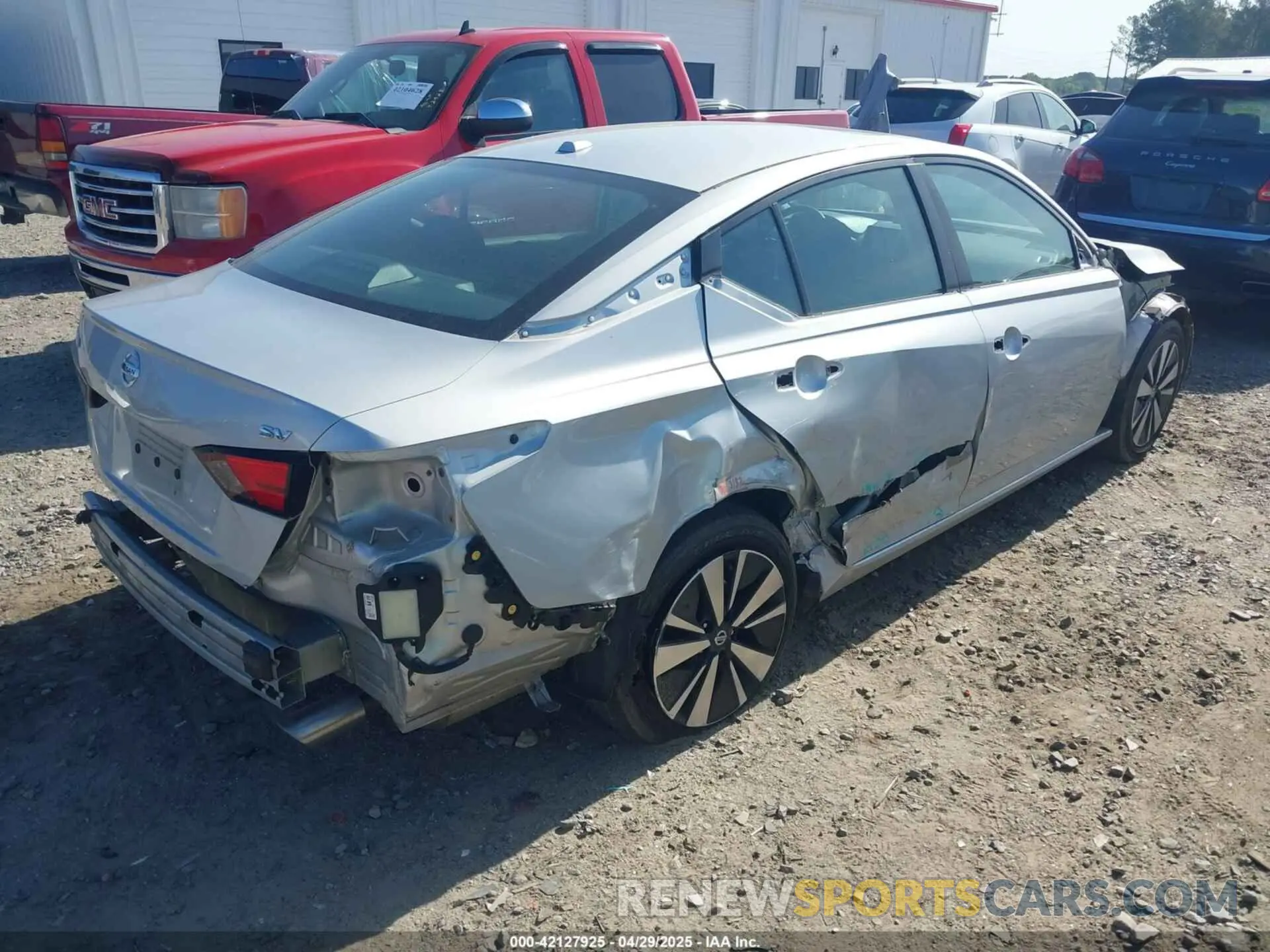 4 Photograph of a damaged car 1N4BL4DVXNN308841 NISSAN ALTIMA 2022