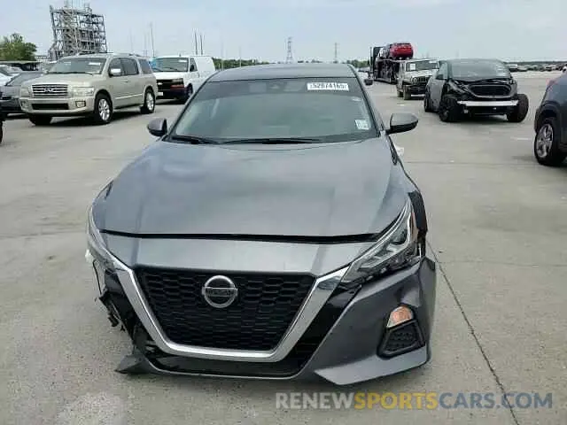 11 Photograph of a damaged car 1N4BL4DVXNN309987 NISSAN ALTIMA 2022