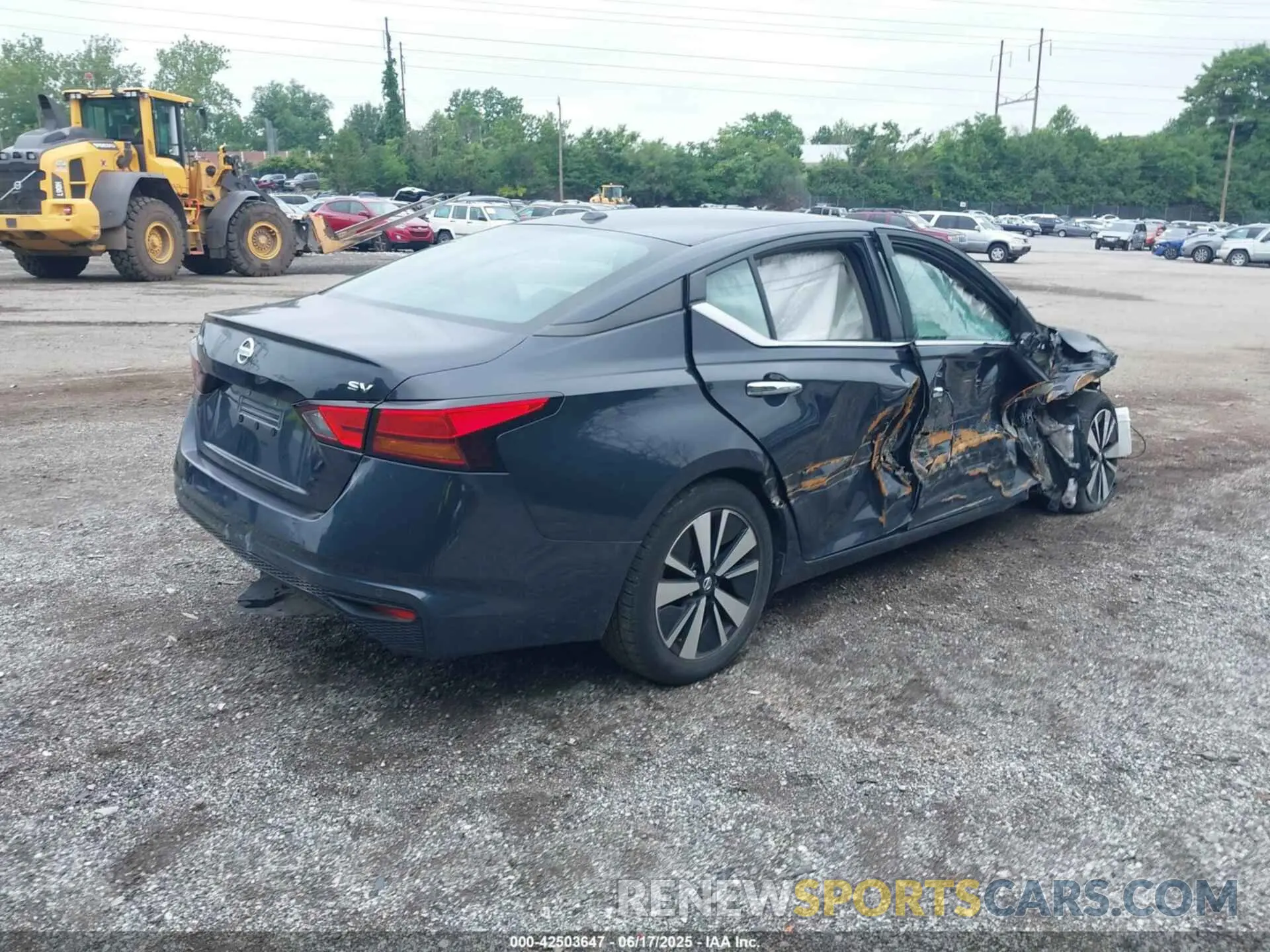 4 Photograph of a damaged car 1N4BL4DVXNN319841 NISSAN ALTIMA 2022