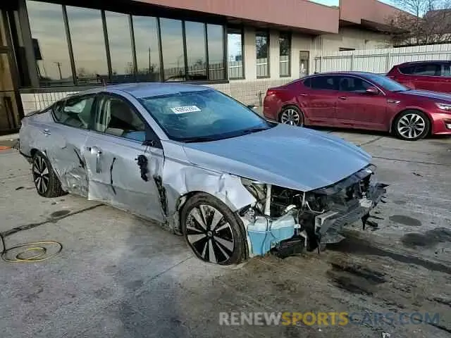 10 Photograph of a damaged car 1N4BL4DVXNN323663 NISSAN ALTIMA 2022