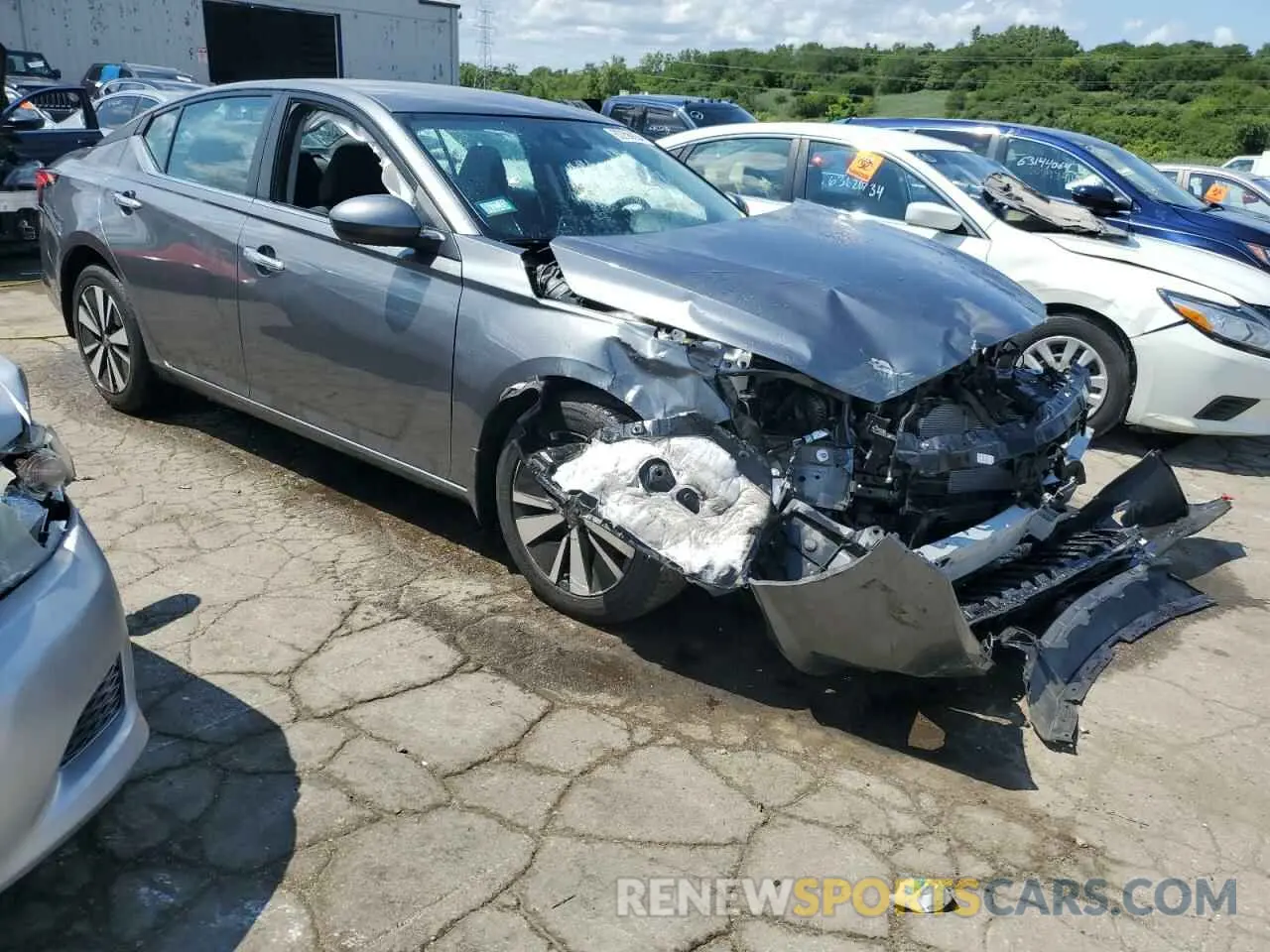 4 Photograph of a damaged car 1N4BL4DVXNN343749 NISSAN ALTIMA 2022