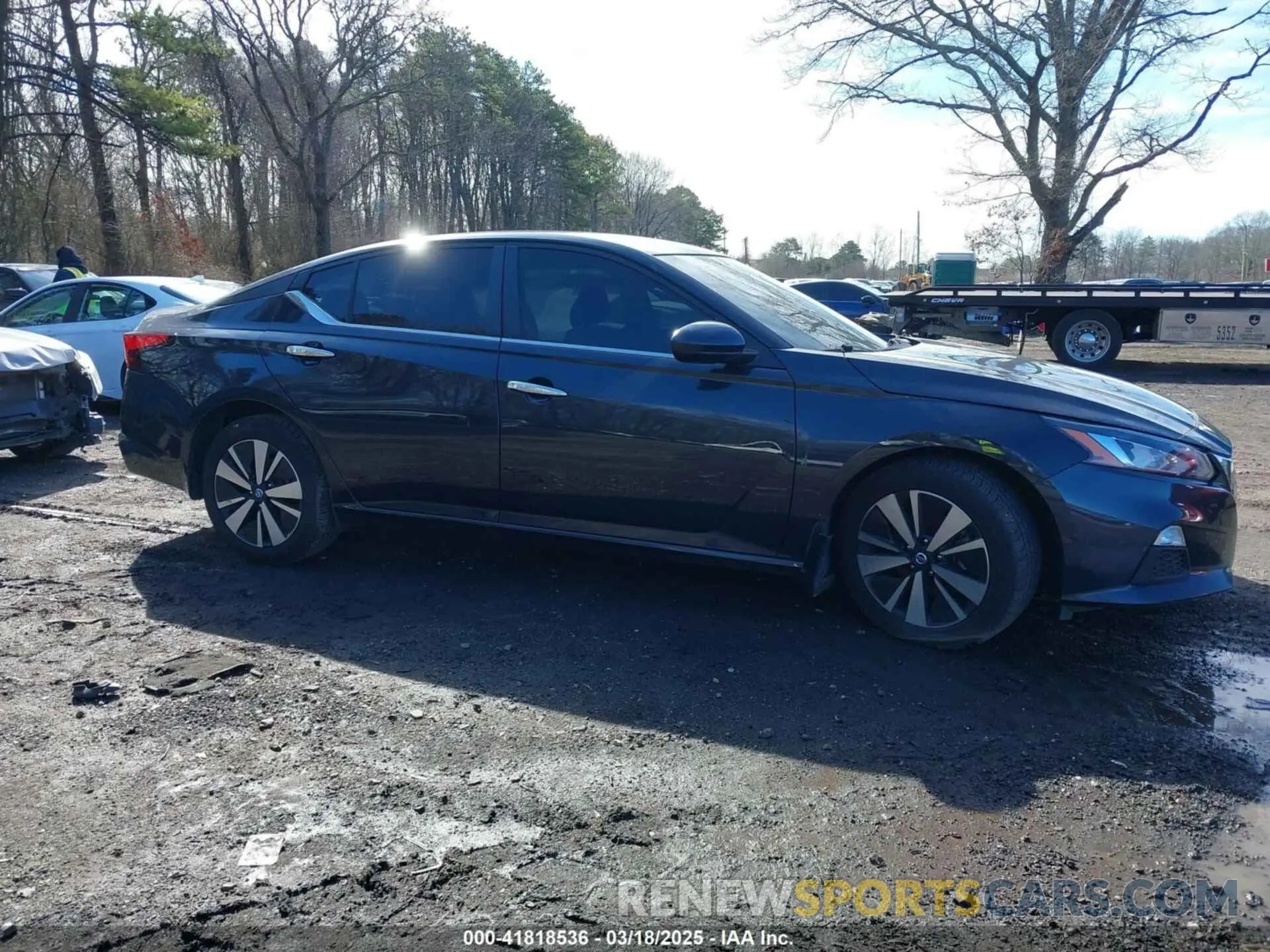 13 Photograph of a damaged car 1N4BL4DVXNN357862 NISSAN ALTIMA 2022