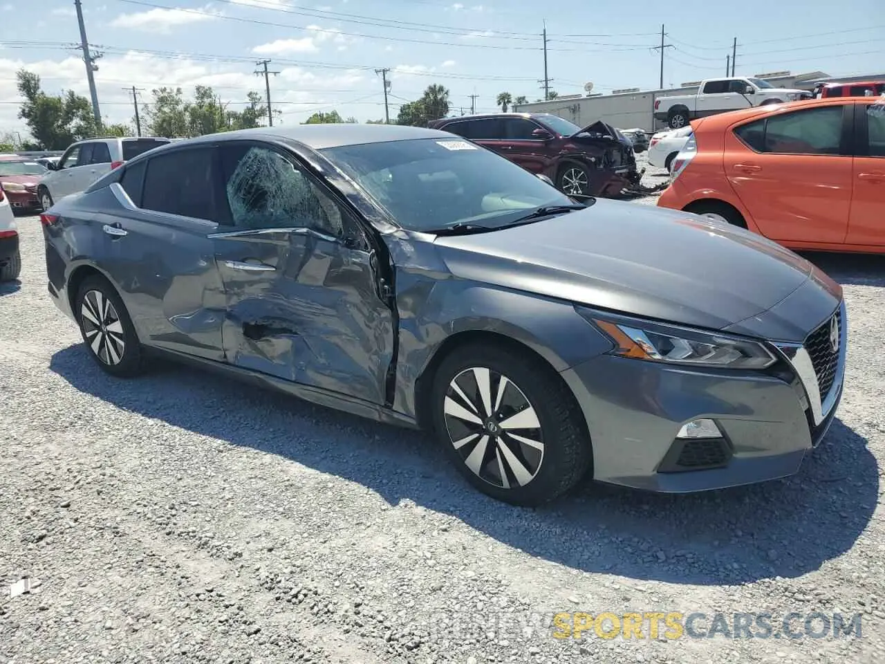 4 Photograph of a damaged car 1N4BL4DVXNN386052 NISSAN ALTIMA 2022