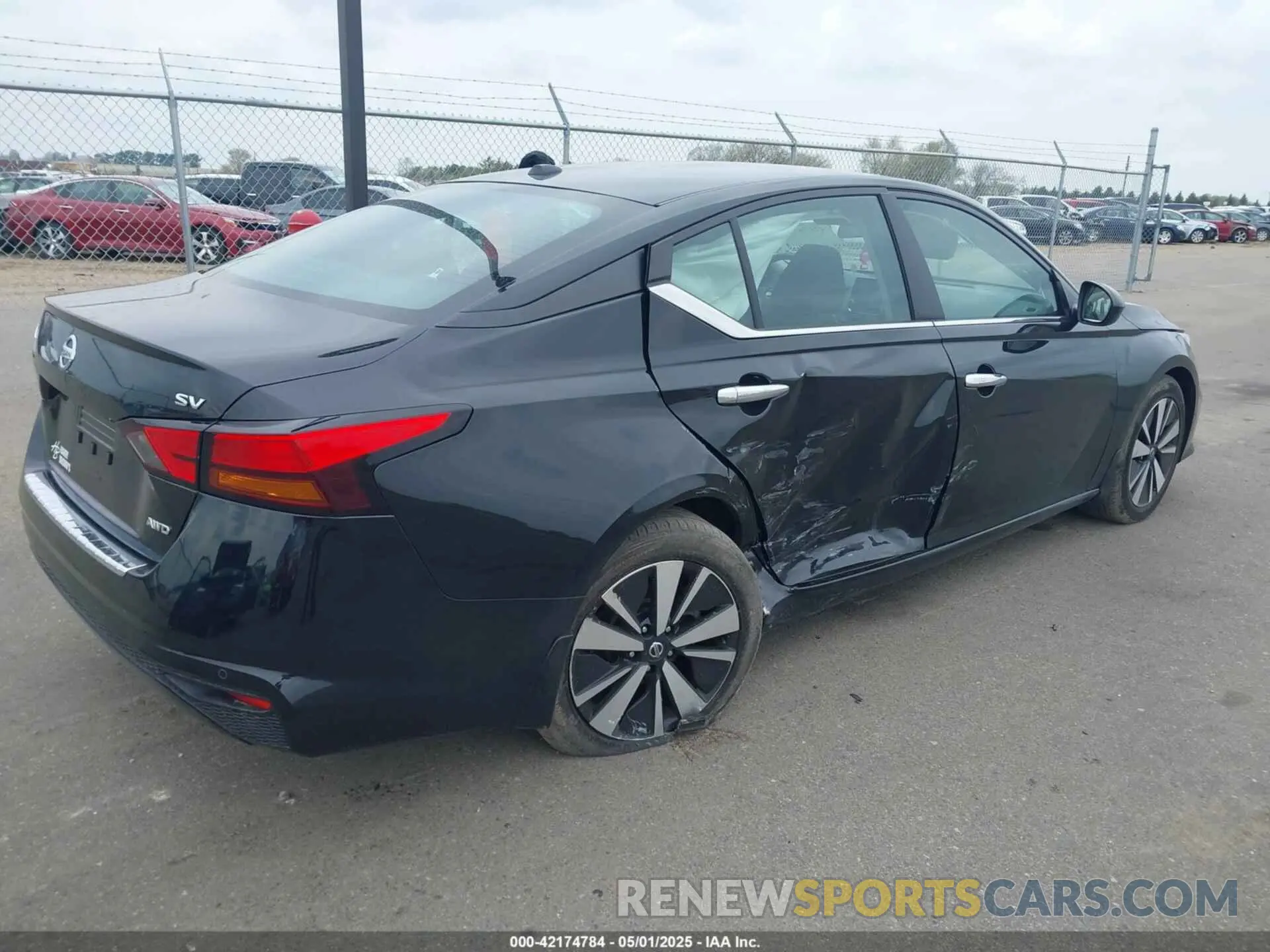 4 Photograph of a damaged car 1N4BL4DW0NN360939 NISSAN ALTIMA 2022