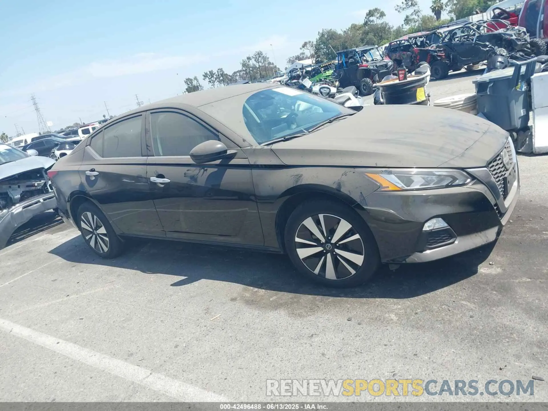 13 Photograph of a damaged car 1N4BL4DW0NN366921 NISSAN ALTIMA 2022