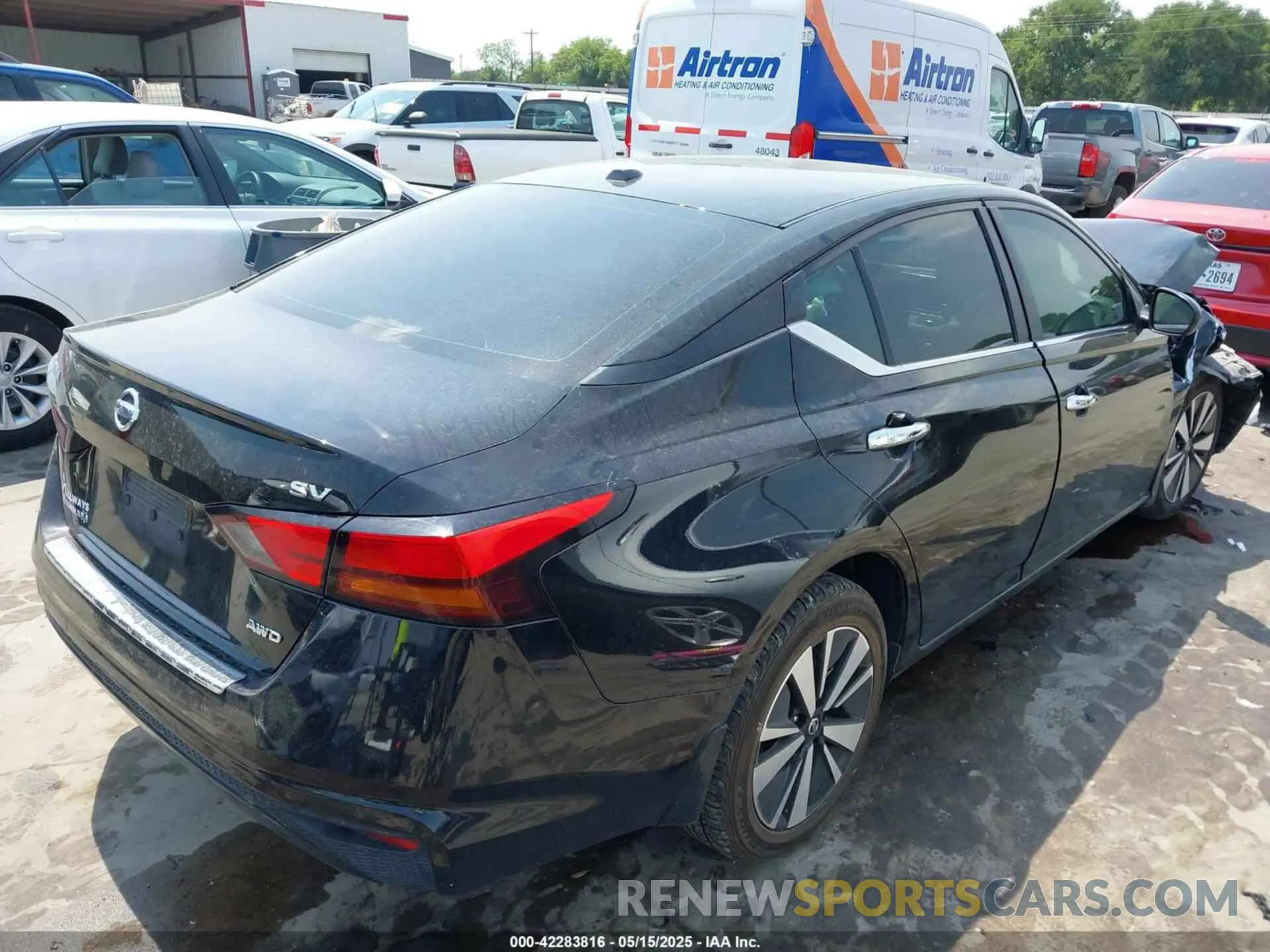 4 Photograph of a damaged car 1N4BL4DW1NN301009 NISSAN ALTIMA 2022