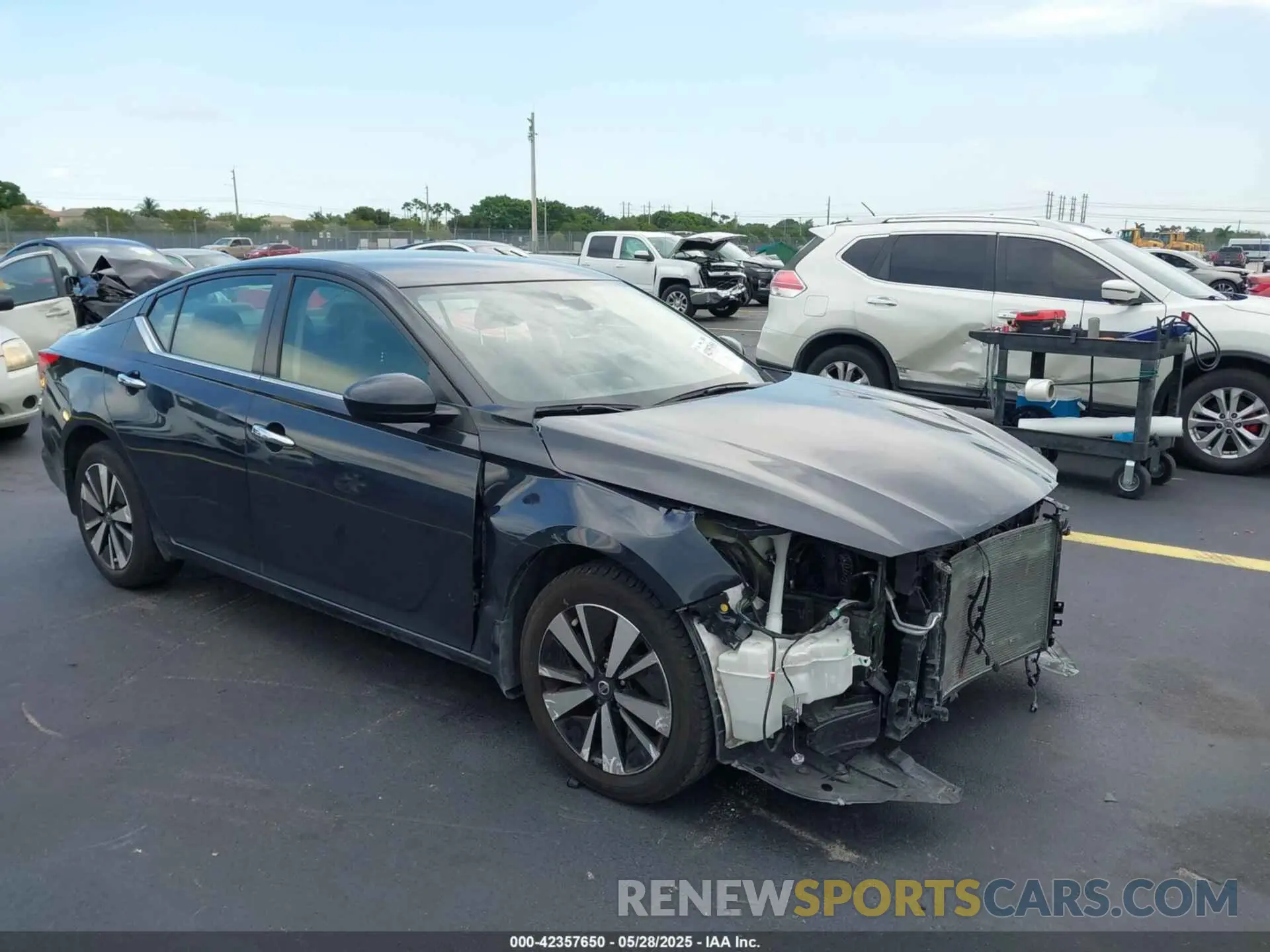 1 Photograph of a damaged car 1N4BL4DW1NN308624 NISSAN ALTIMA 2022