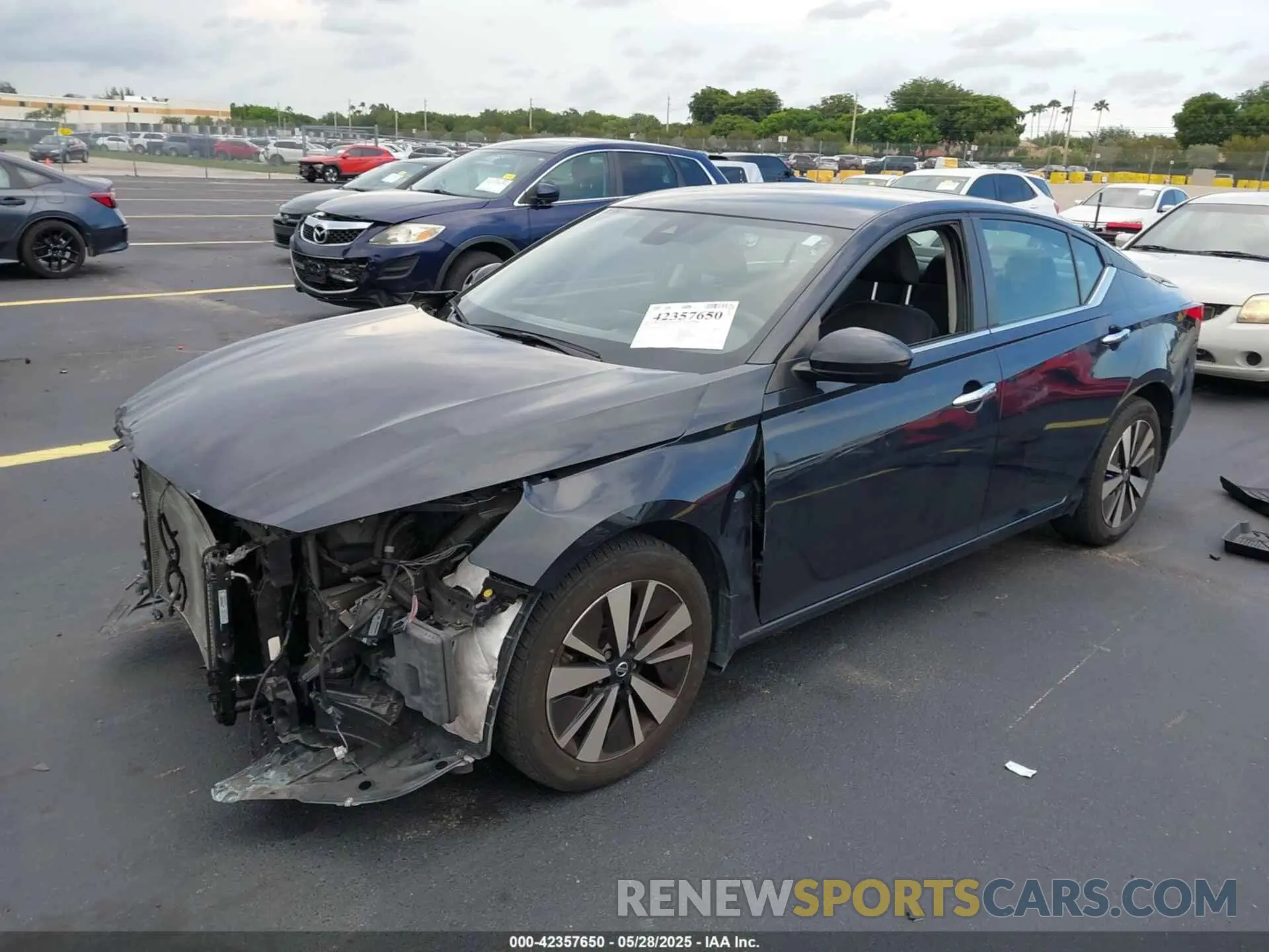 2 Photograph of a damaged car 1N4BL4DW1NN308624 NISSAN ALTIMA 2022