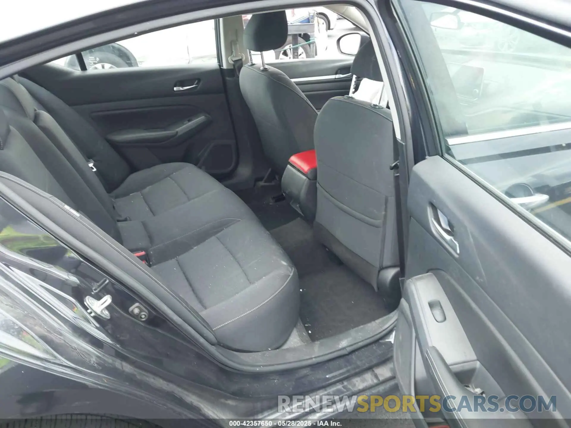 8 Photograph of a damaged car 1N4BL4DW1NN308624 NISSAN ALTIMA 2022