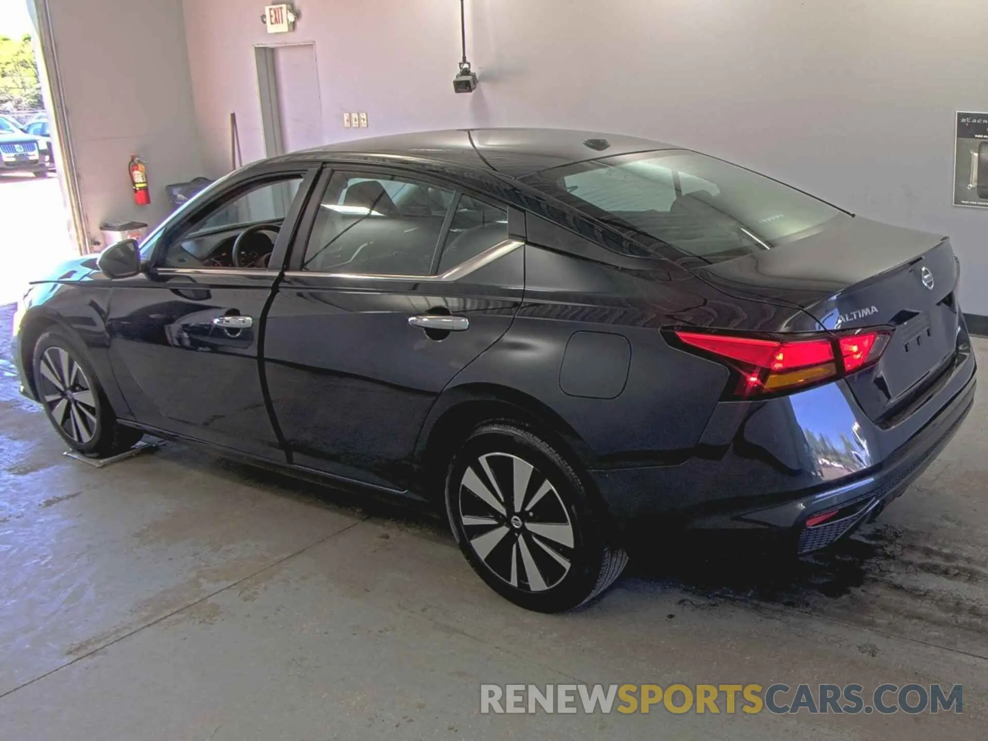 10 Photograph of a damaged car 1N4BL4DW1NN378107 NISSAN ALTIMA 2022