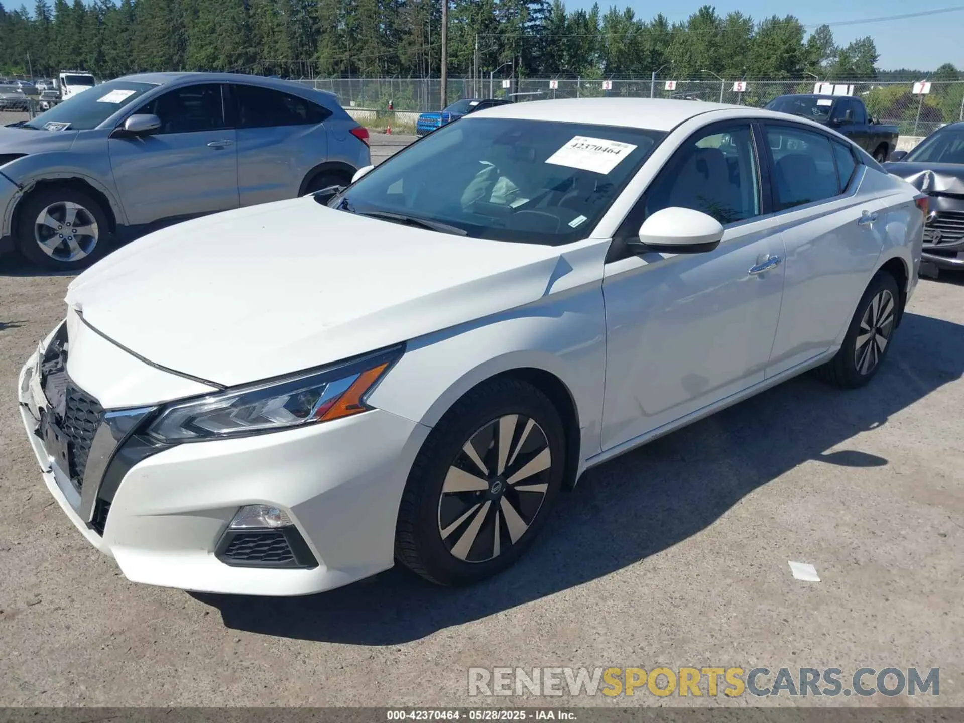 2 Photograph of a damaged car 1N4BL4DW2NN312987 NISSAN ALTIMA 2022