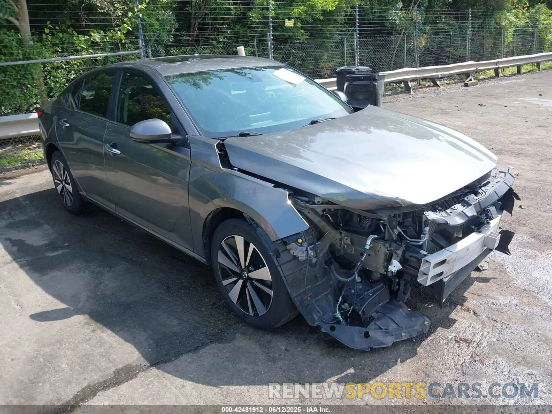 1 Photograph of a damaged car 1N4BL4DW2NN384627 NISSAN ALTIMA 2022