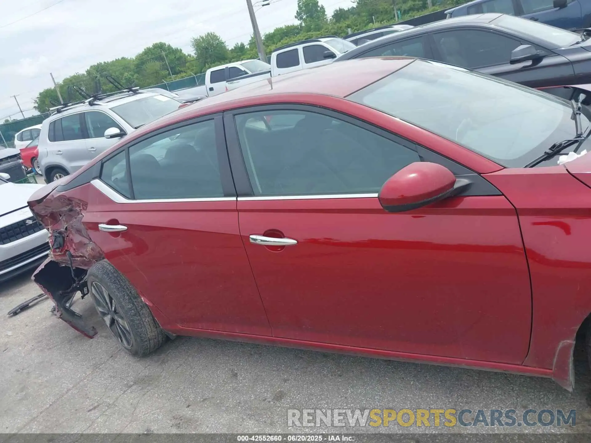 13 Photograph of a damaged car 1N4BL4DW4NN345652 NISSAN ALTIMA 2022