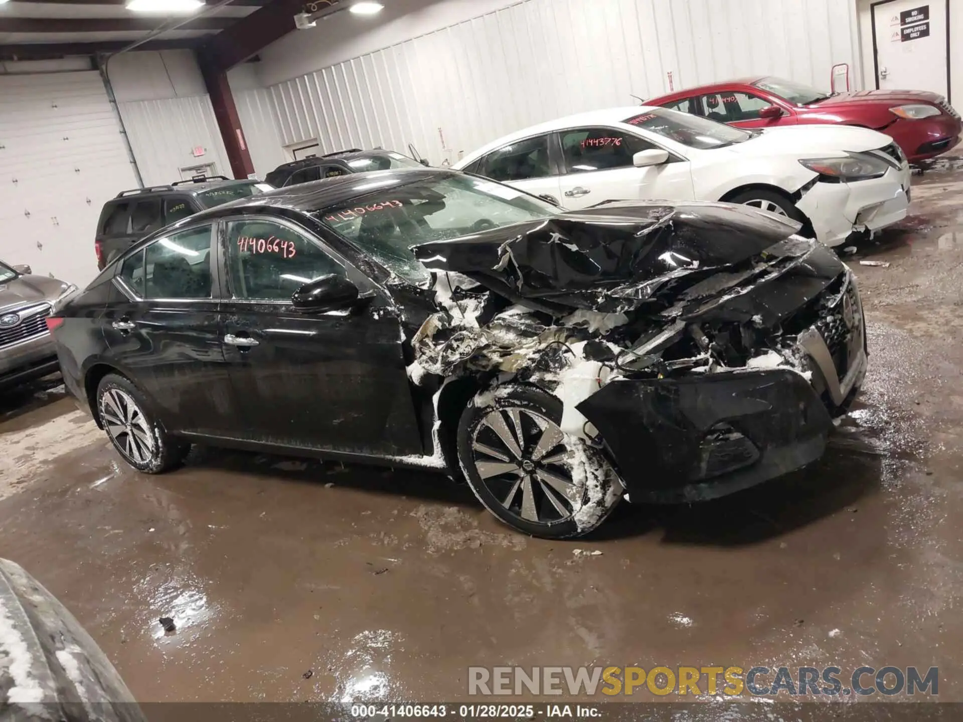 13 Photograph of a damaged car 1N4BL4DW5NN348091 NISSAN ALTIMA 2022